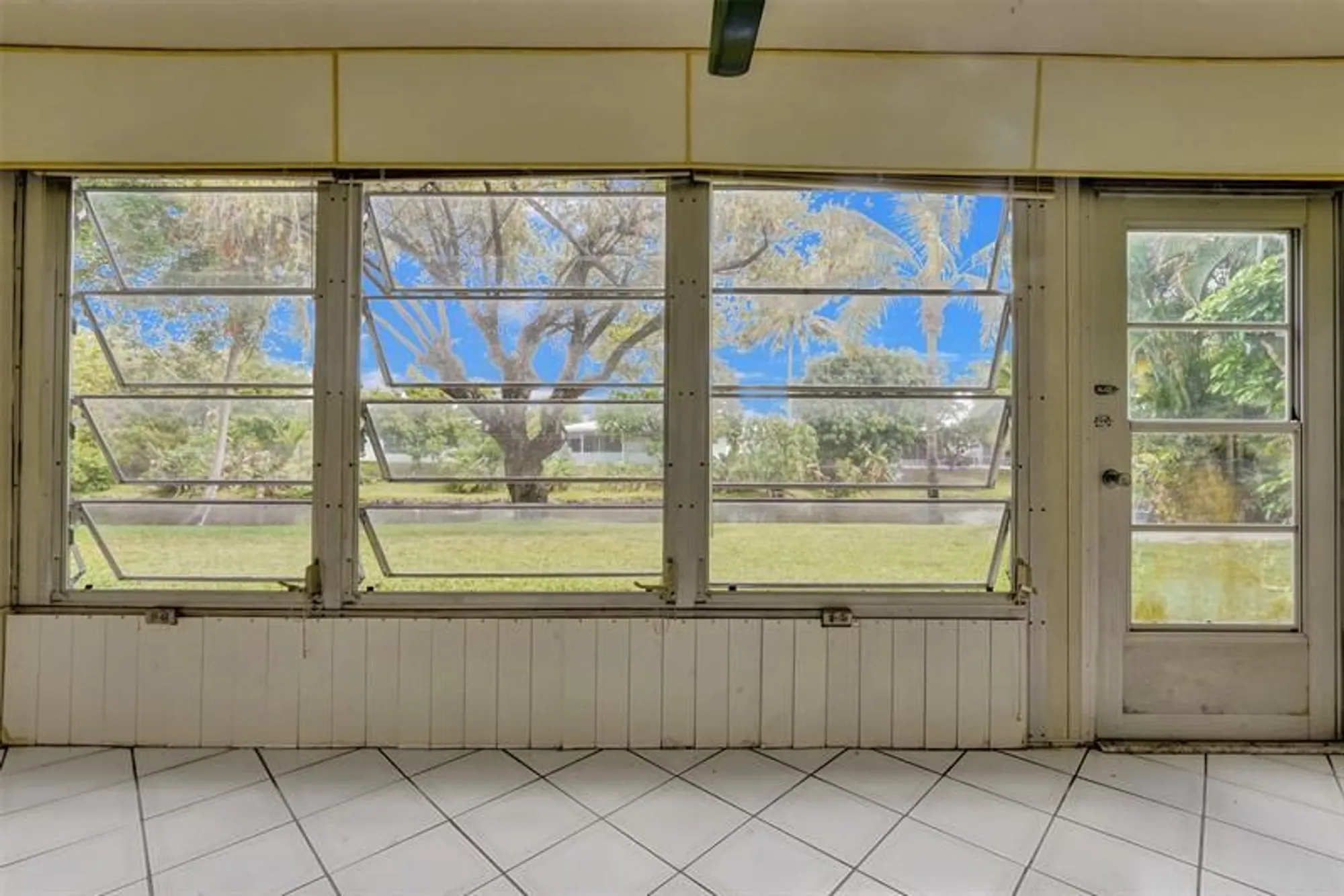 Property Slideshow image 30 of 60 | 7605 nw 5th pl apt 103, Margate, FL, 33063