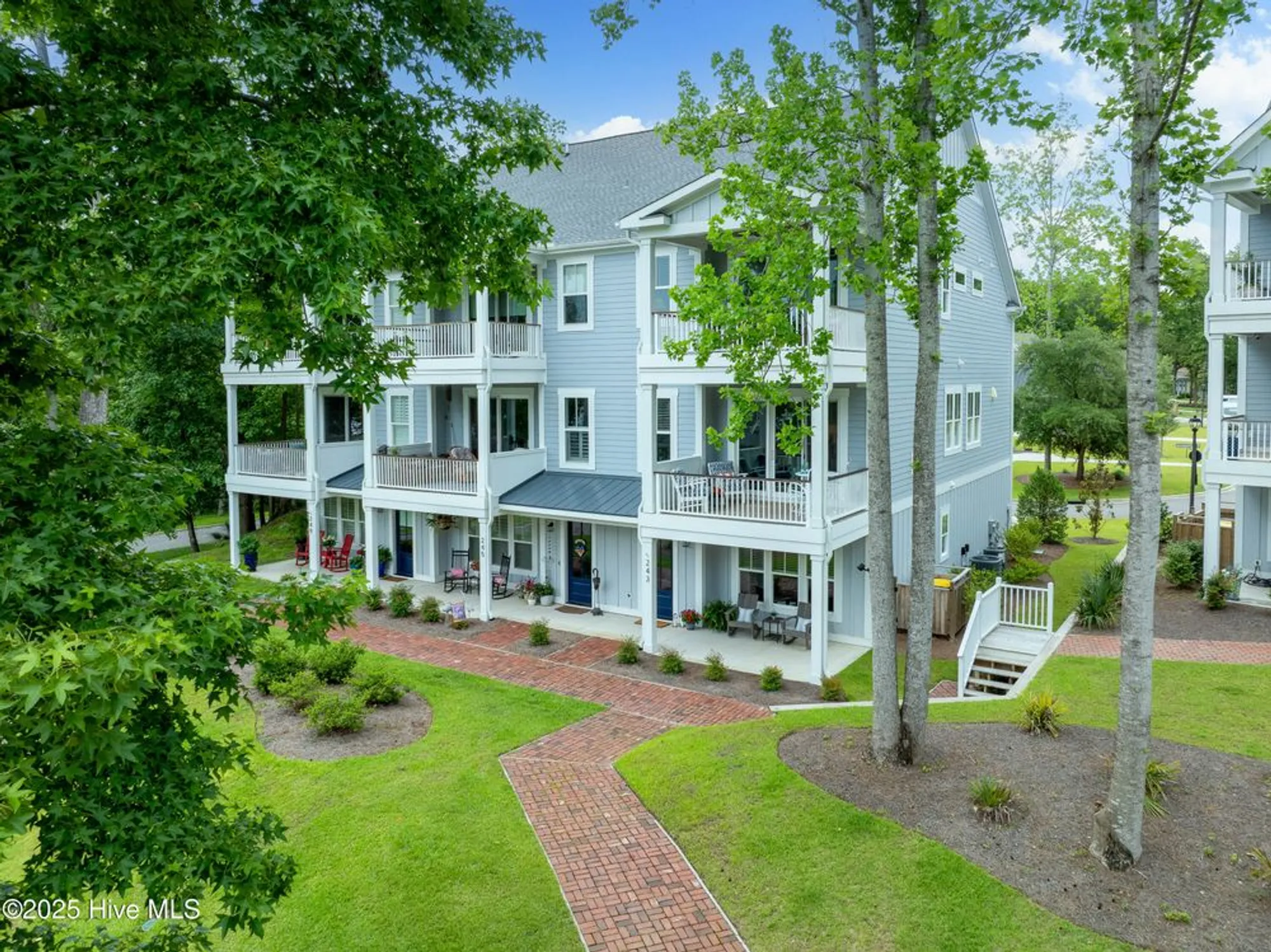 Property Slideshow image 4 of 48 | 243 sabal pond way, Castle Hayne, NC, 28429