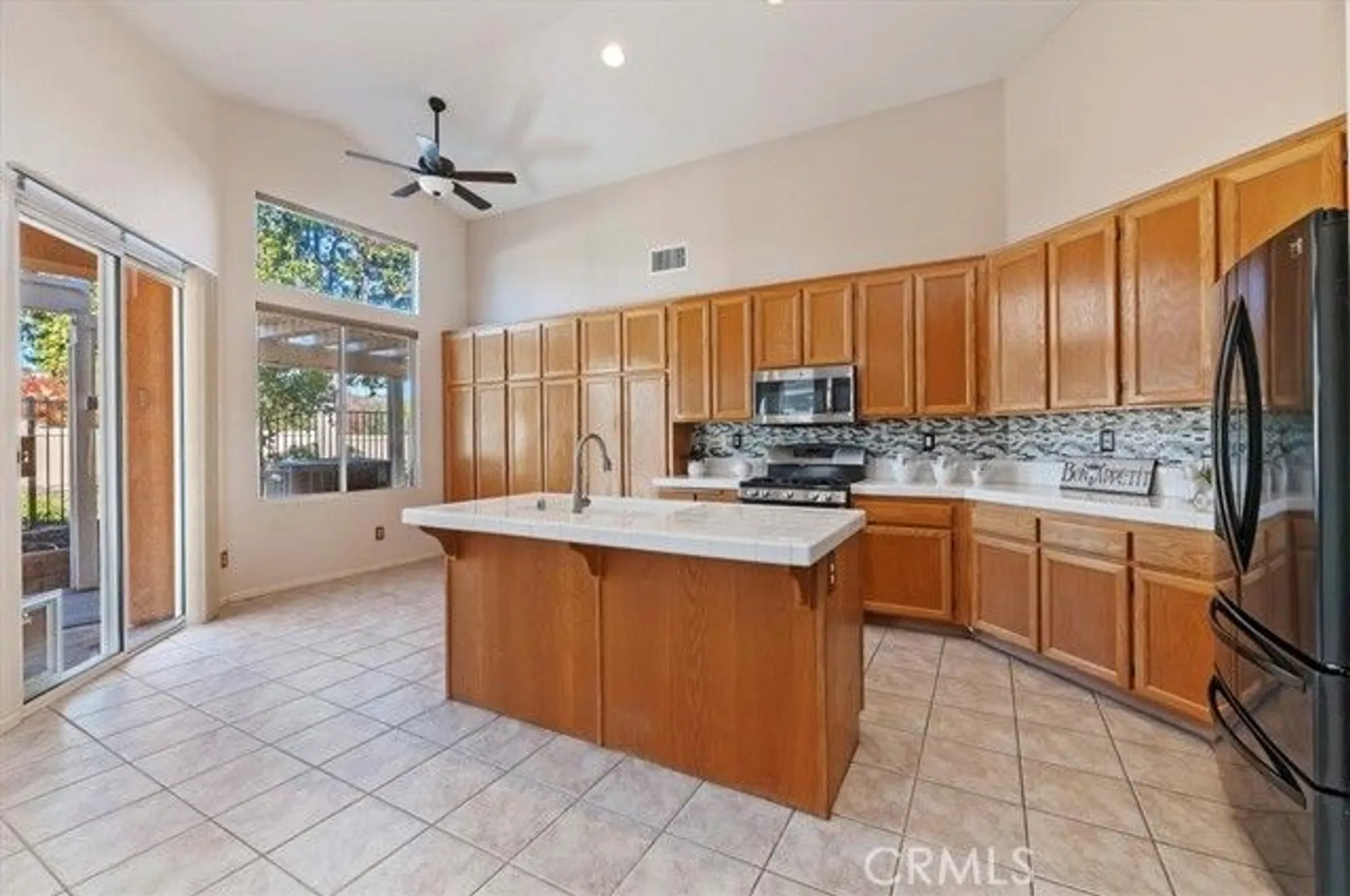 Property Slideshow image 15 of 57 | 40053 corte fortuna, Murrieta, CA, 92562