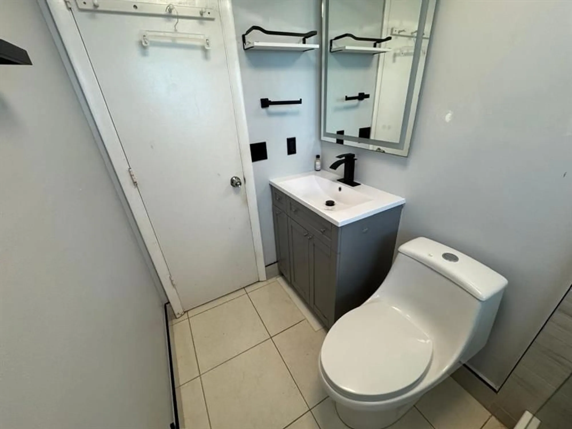 Property Slideshow image 18 of 37 | 7797 golf circle dr apt 304, Margate, FL, 33063