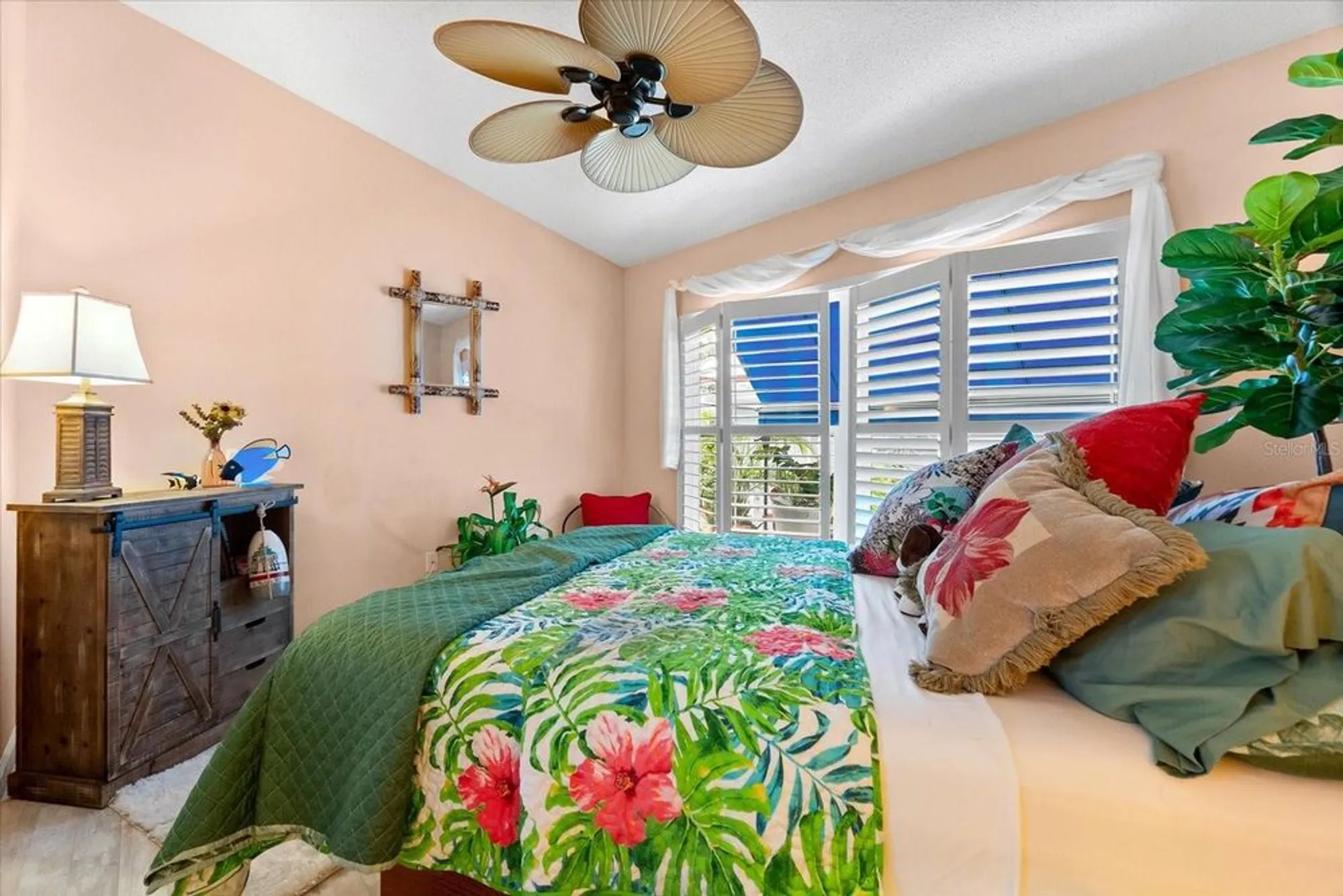 Property Slideshow image 47 of 69 | 1312 perico point cir, Bradenton, FL, 34209