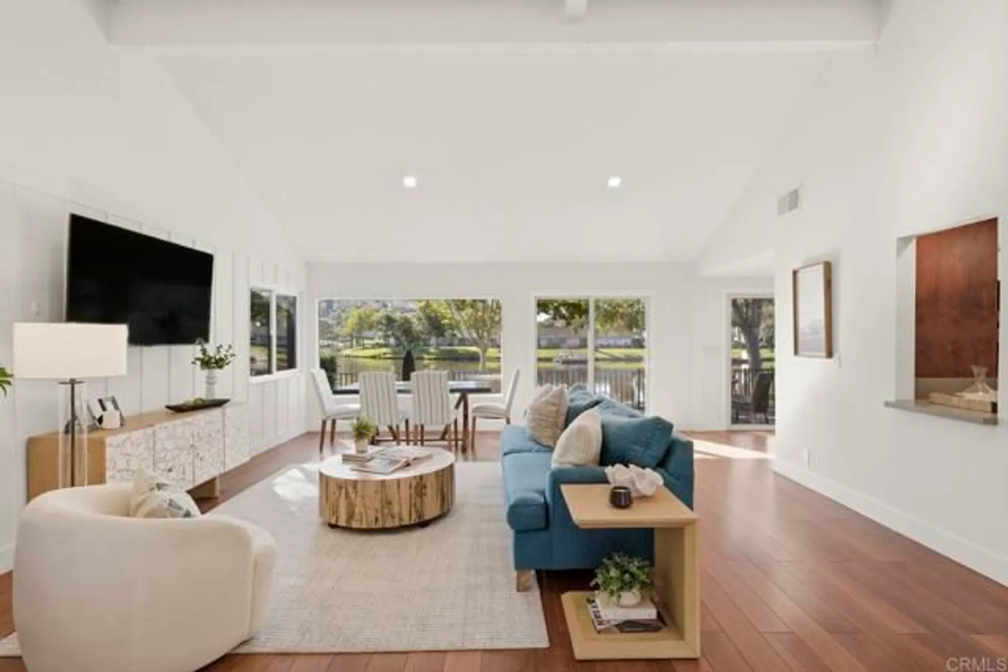 Property Slideshow image 16 of 44 | 1541 via entrada del lago, San Marcos, CA, 92078