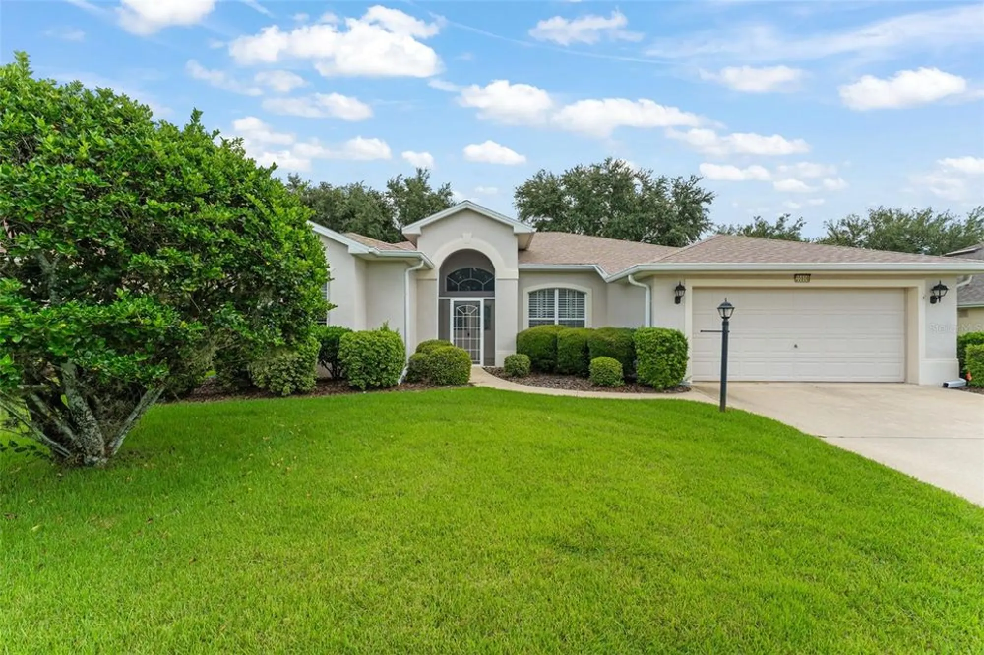 Property Slideshow image 1 of 48 | 20806 queen alexandra dr, Leesburg, FL, 34748