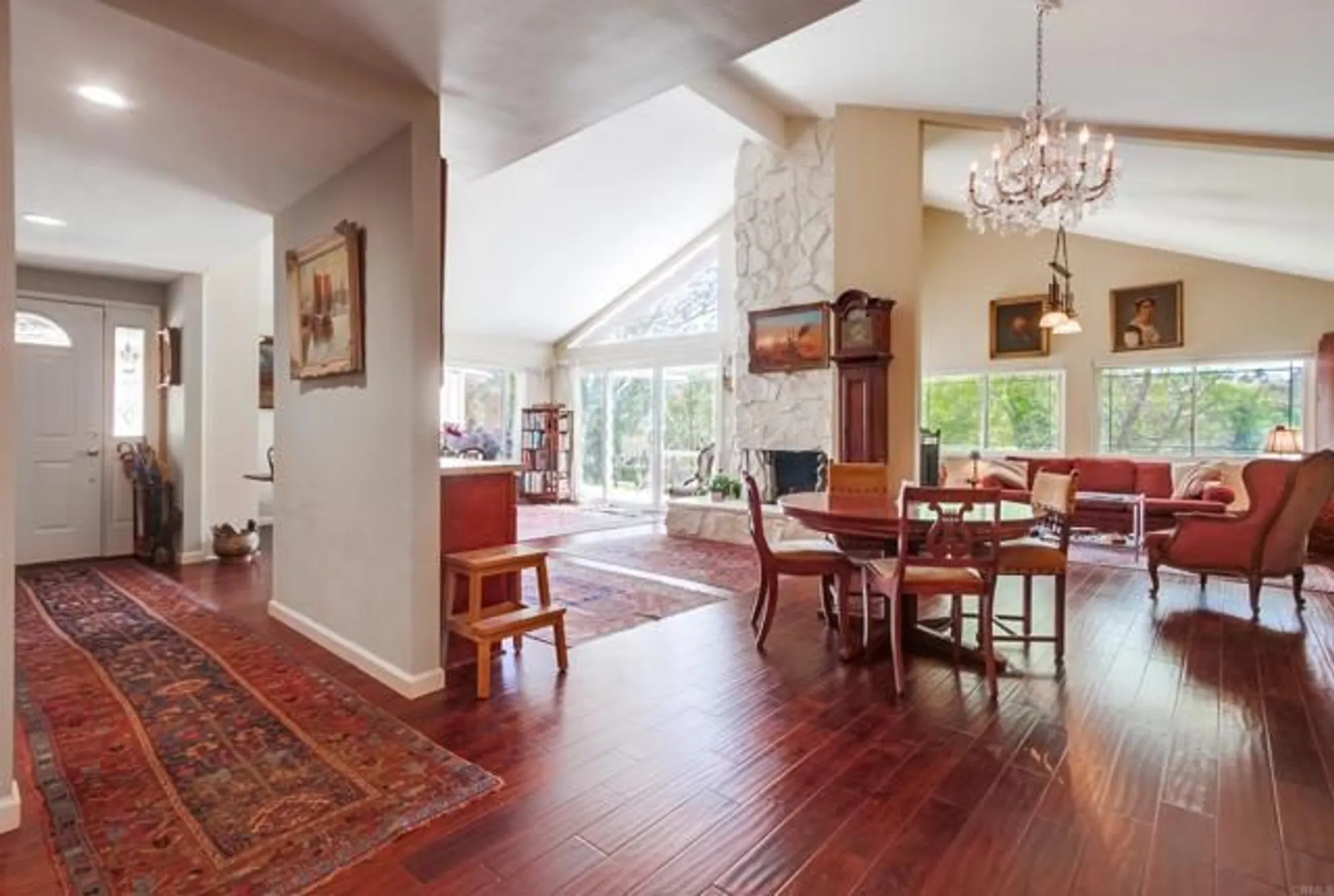 Property Slideshow image 11 of 22 | 1129 la casa dr, San Marcos, CA, 92078