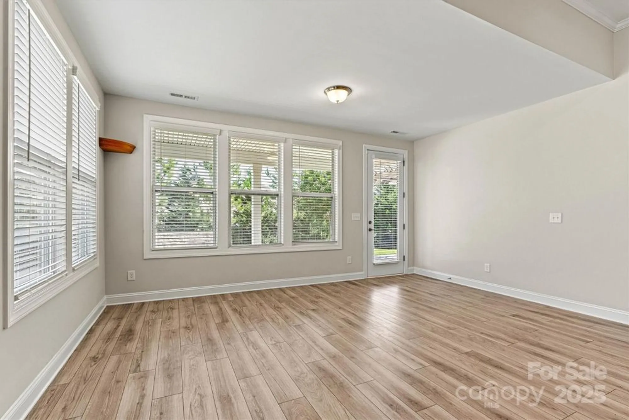 Property Slideshow image 19 of 47 | 7315 surprise ct, Charlotte, NC, 28215