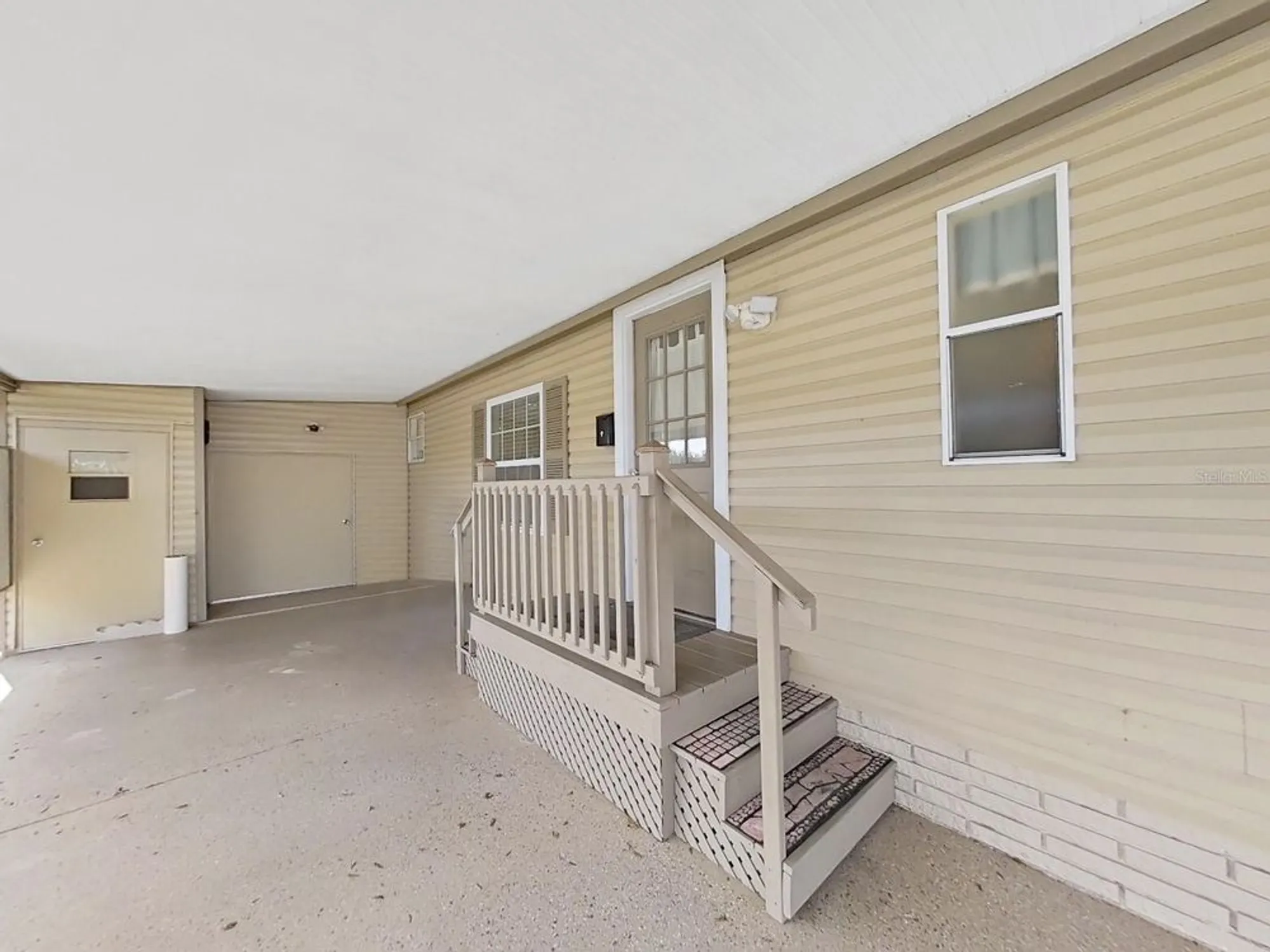 Property Slideshow image 7 of 48 | 1750 fox hill dr, Lakeland, FL, 33810