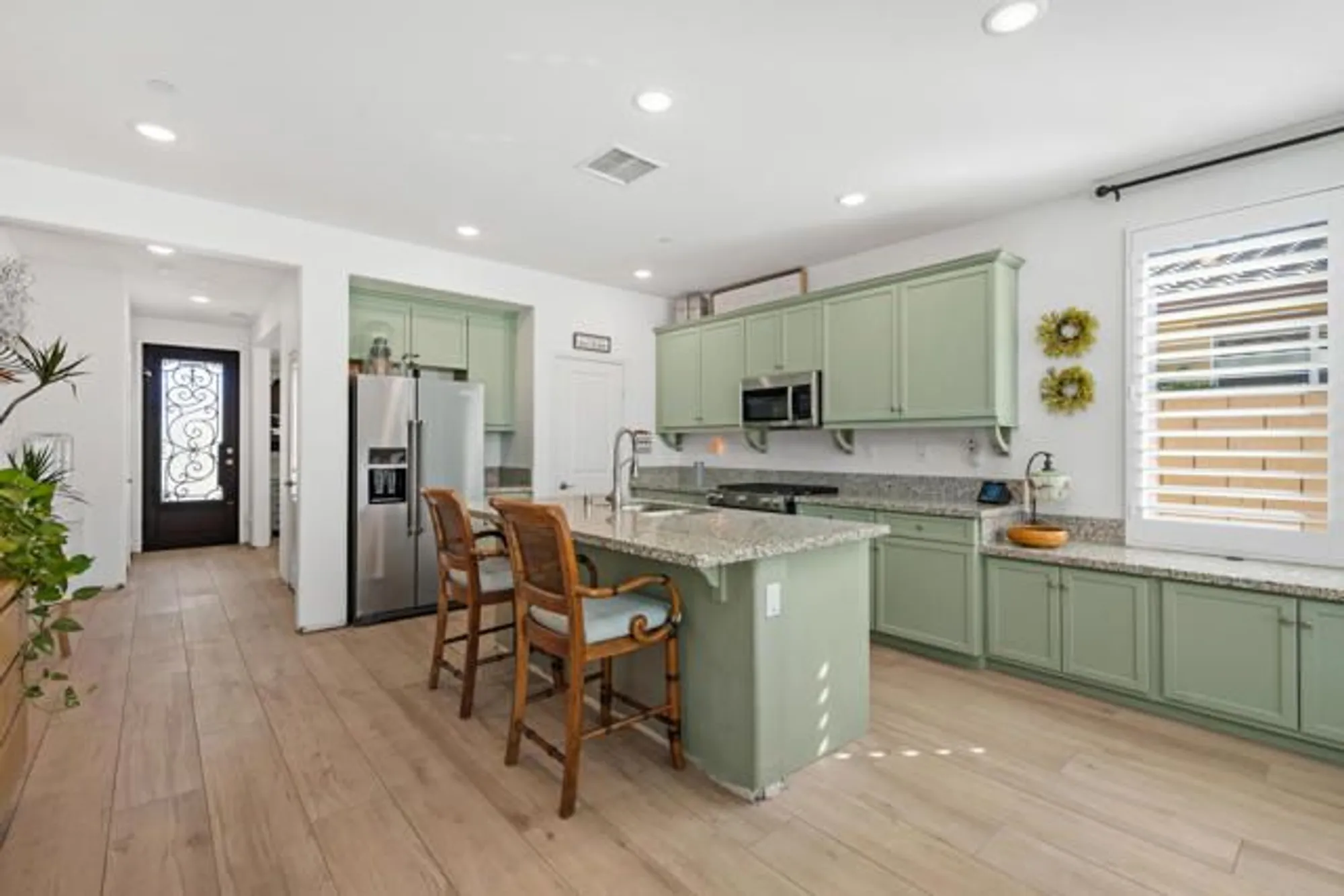 Property Slideshow image 10 of 44 | 85413 giorno ct, Indio, CA, 92203