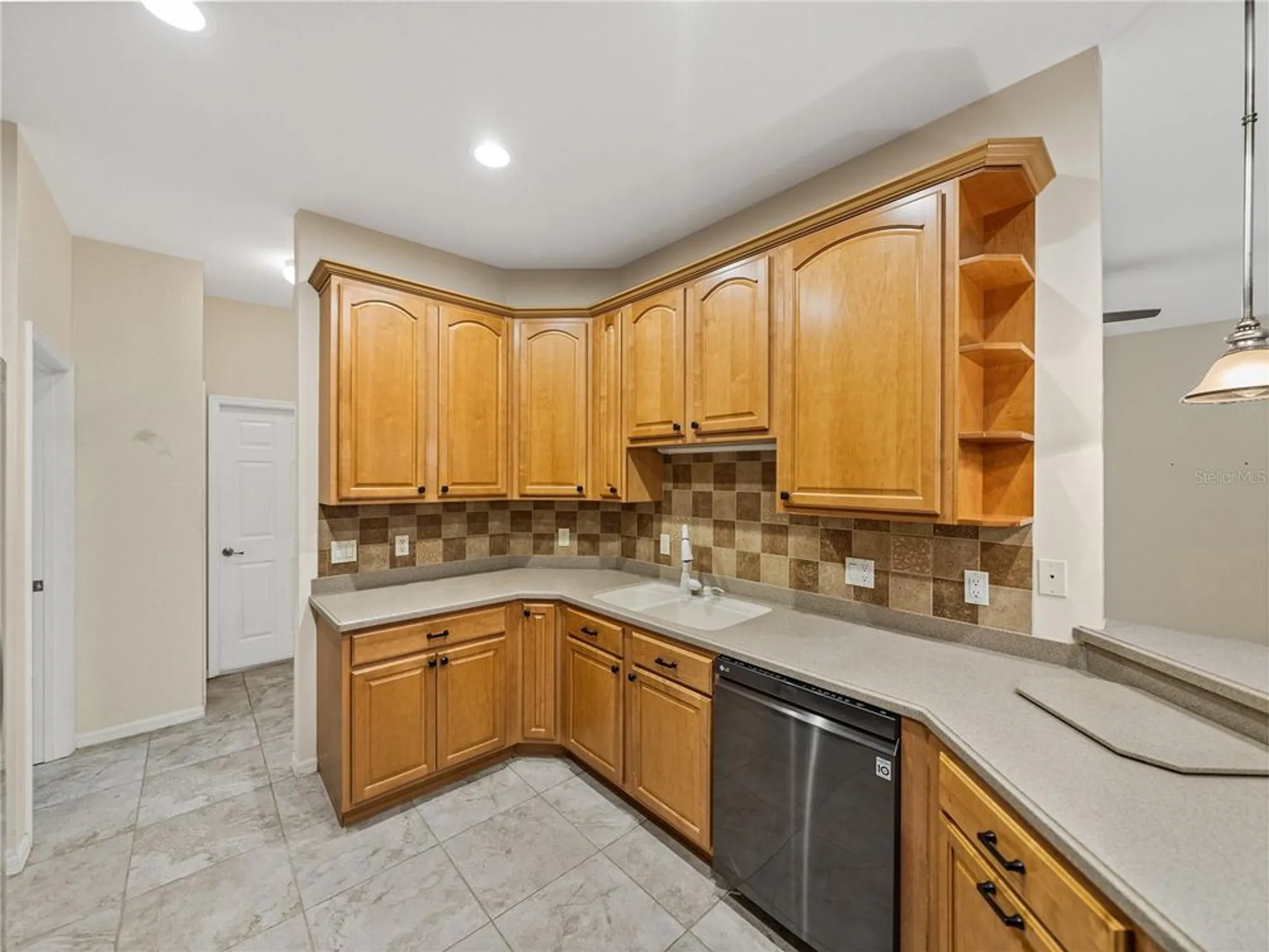 Property Slideshow image 17 of 75 | 4232 roebelenii dr, Lake Wales, FL, 33859