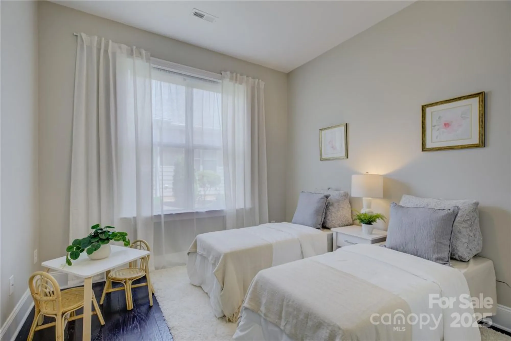 Property Slideshow image 31 of 48 | 14916 creeks edge dr, Charlotte, NC, 28278