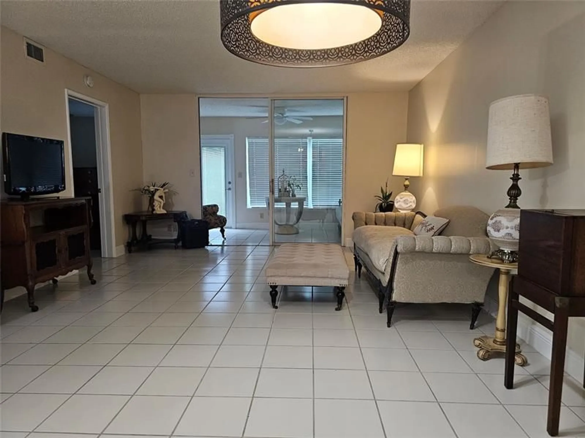 Property Slideshow image 6 of 36 | 9245 flynn cir apt 8, Boca Raton, FL, 33496