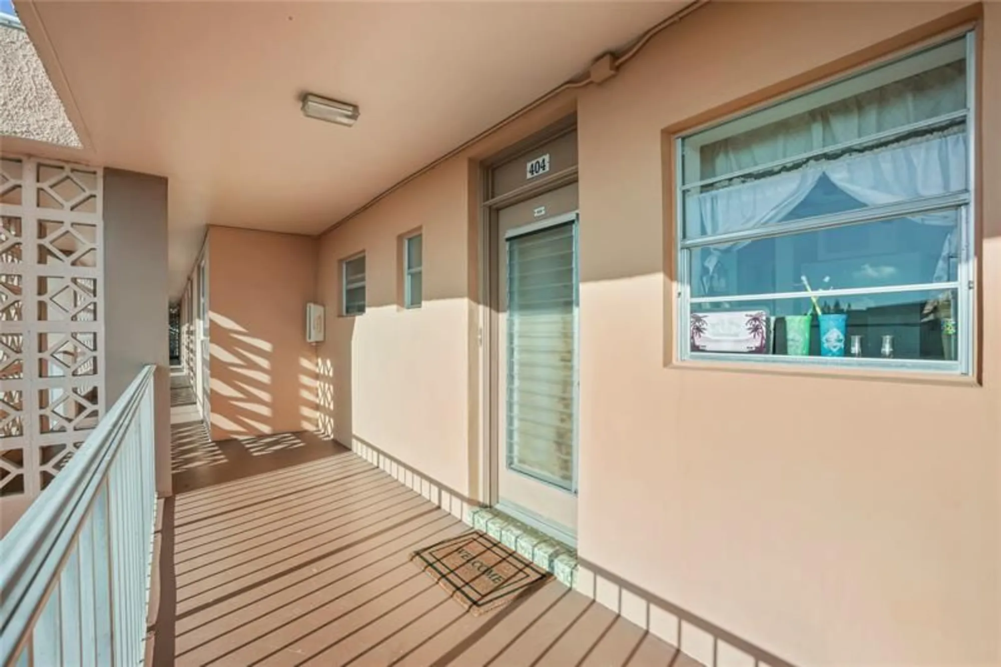 Property Slideshow image 17 of 43 | 3001 nw 46th ave 404, Lauderdale Lakes, FL, 33313