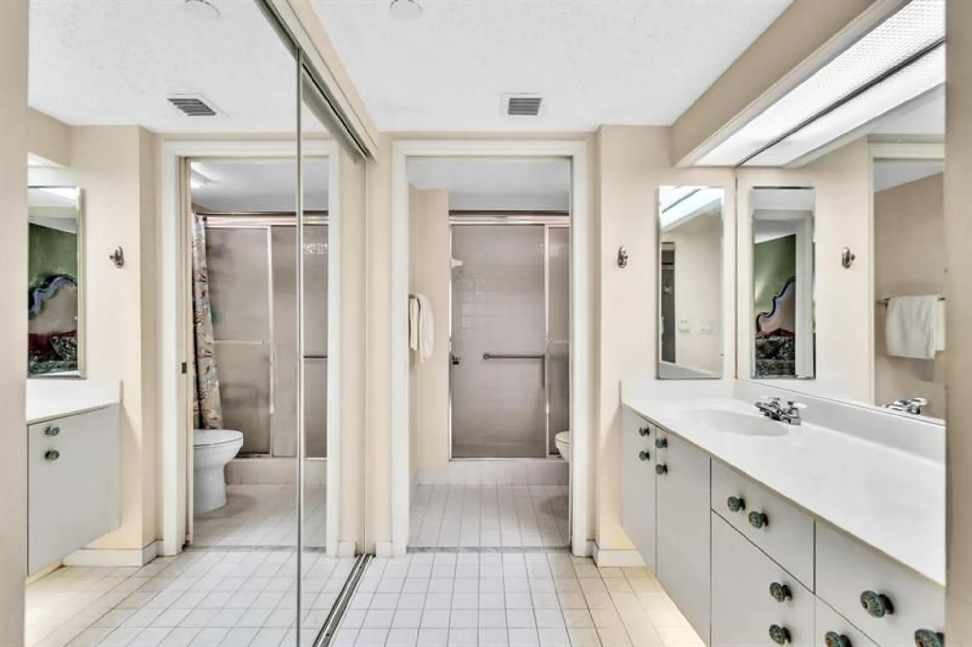 Property Slideshow image 25 of 65 | 9587 weldon cir b211, Tamarac, FL, 33321