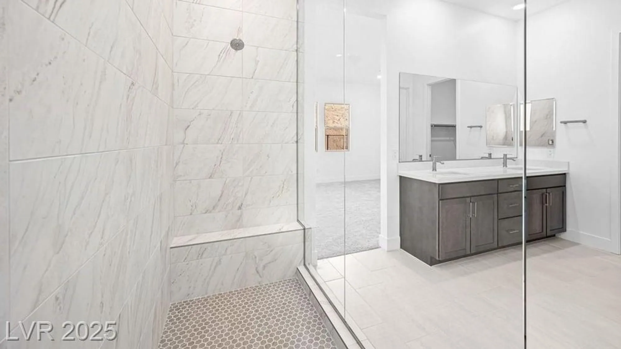 Property Slideshow image 19 of 43 | 226 piazzetta dr, Henderson, NV, 89011