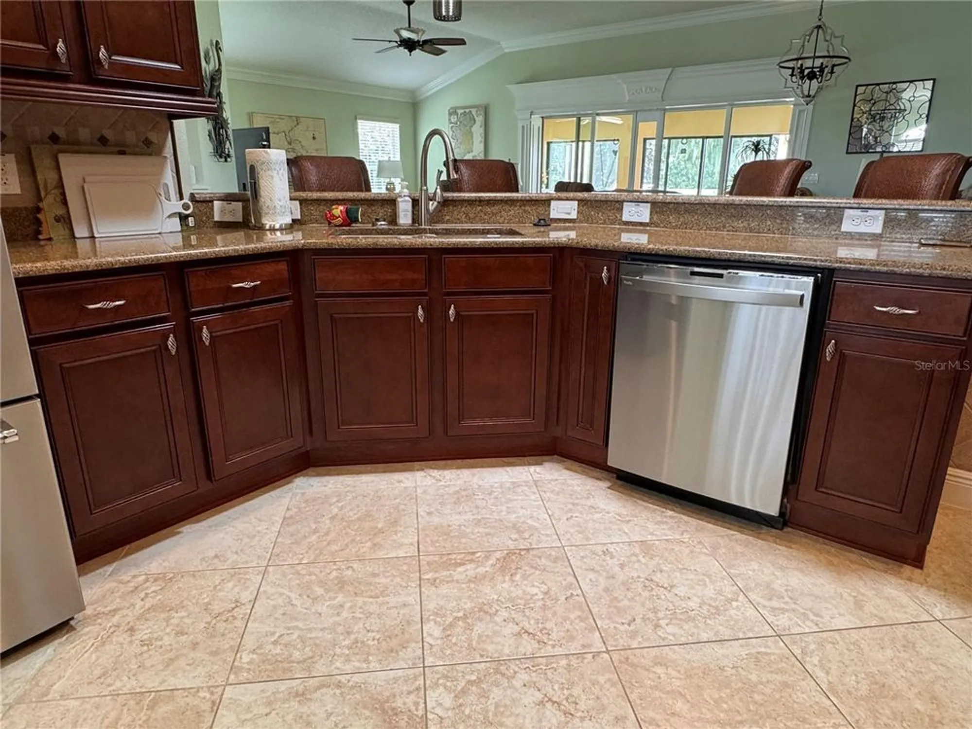 Property Slideshow image 9 of 37 | 2005 markridge loop, The Villages, FL, 32162