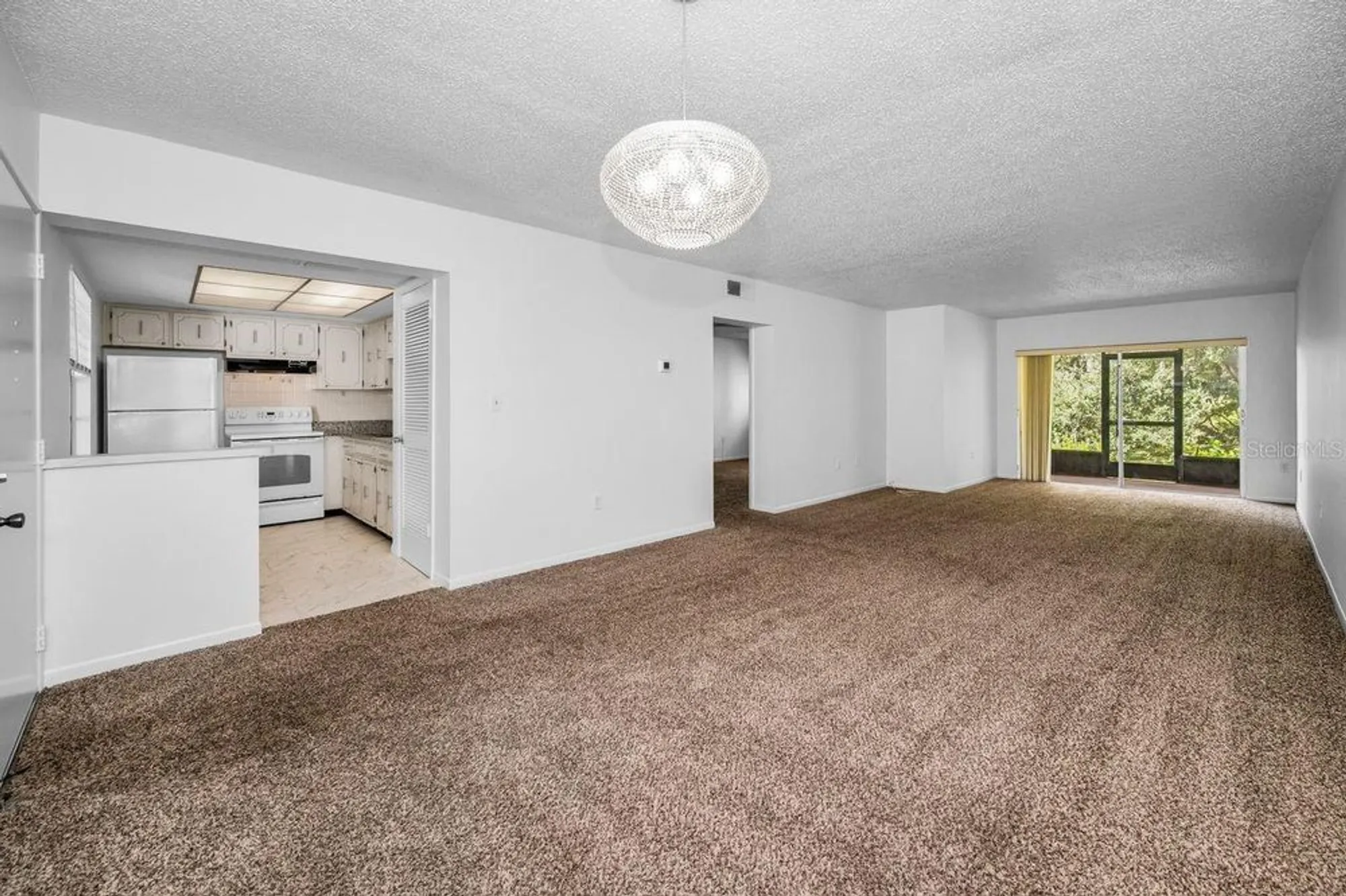 Property Slideshow image 5 of 46 | 860 virginia st 105, Dunedin, FL, 34698