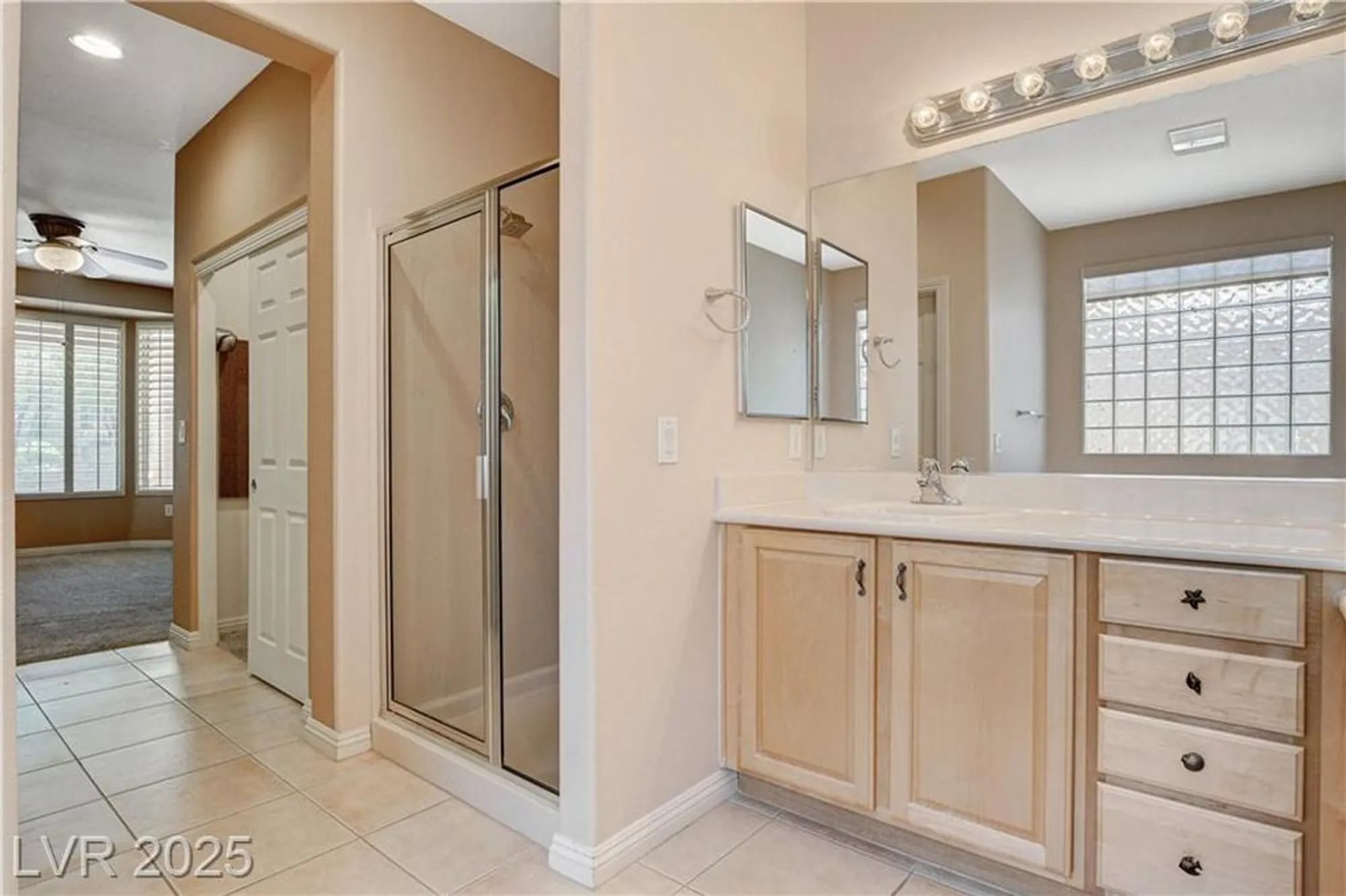 Property Slideshow image 37 of 83 | 10255 riva de angelo ave, Las Vegas, NV, 89135