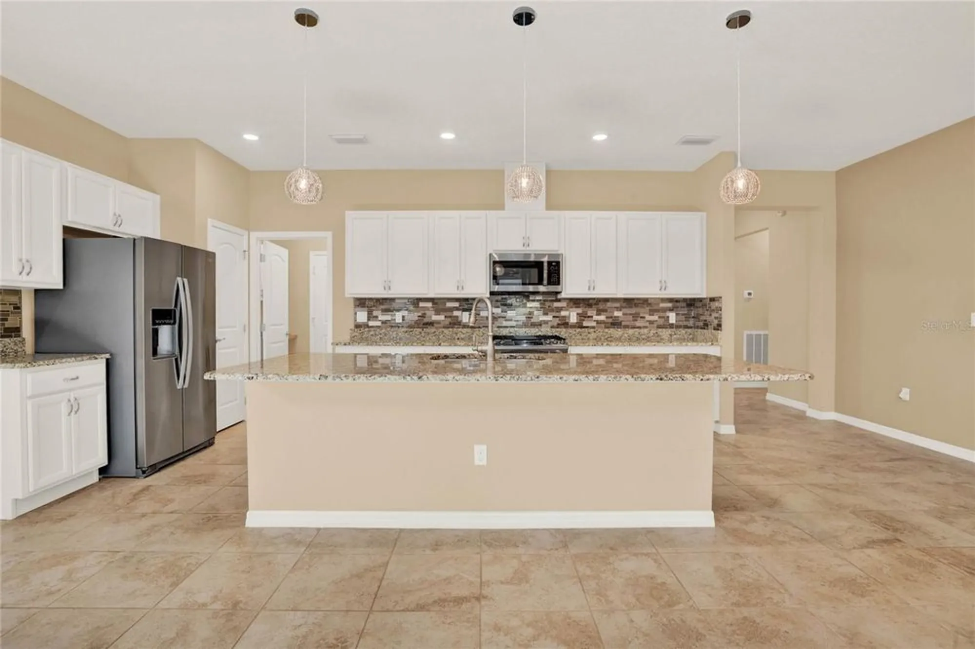 Property Slideshow image 8 of 57 | 440 alcove dr, Groveland, FL, 34736