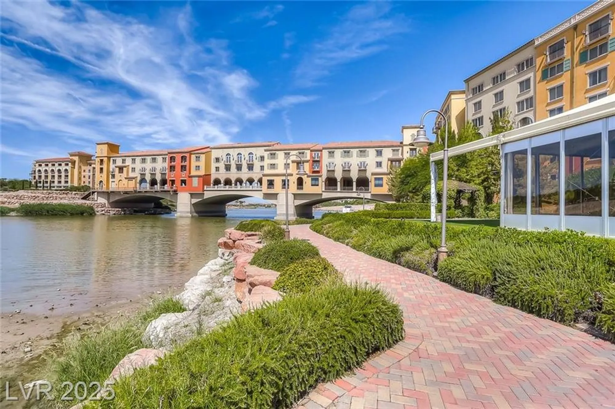 Property Slideshow image 65 of 78 | 32 tatahatso point st, Henderson, NV, 89011