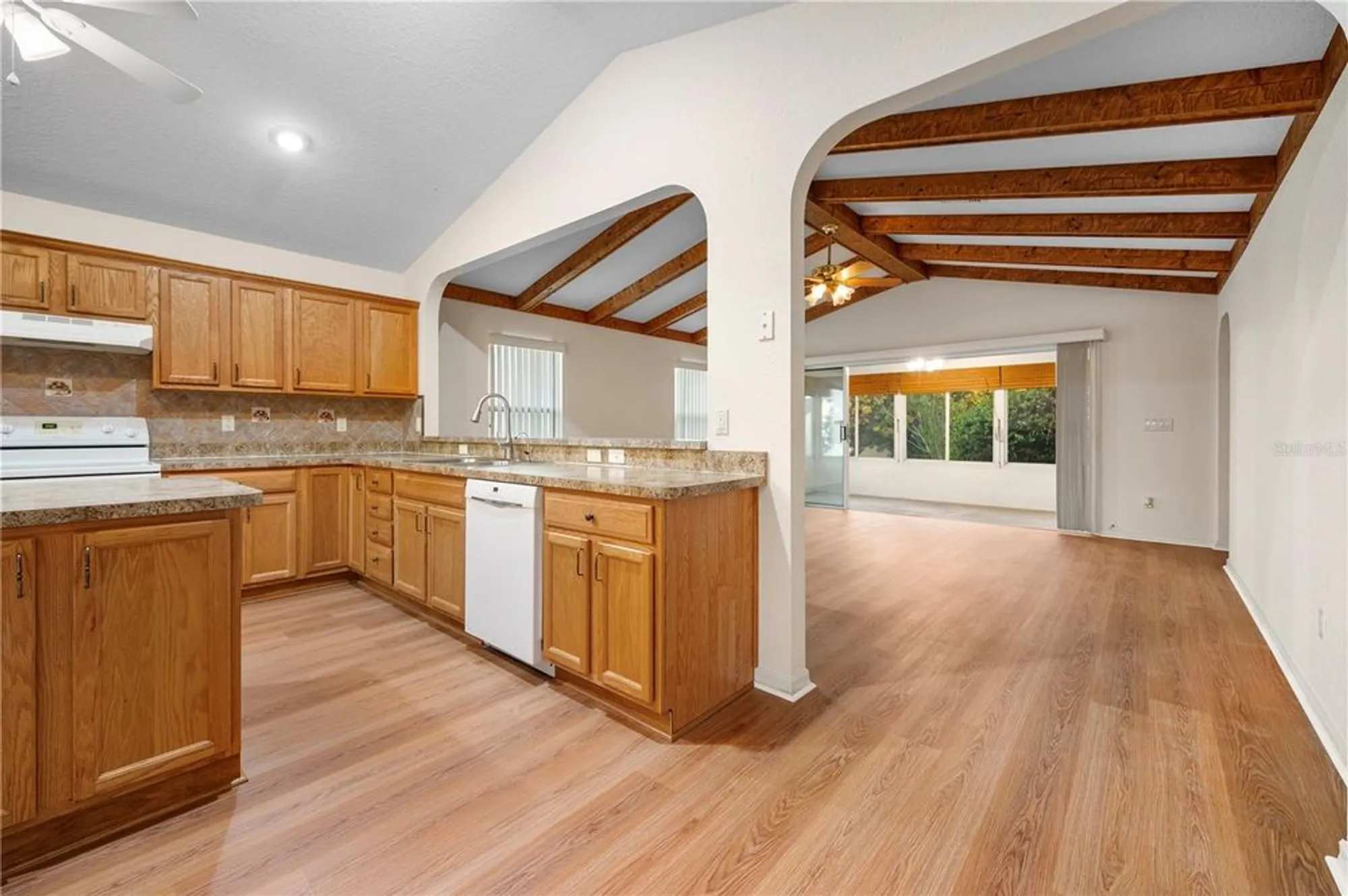 Property Slideshow image 13 of 49 | 11094 se 173rd ln, Summerfield, FL, 34491