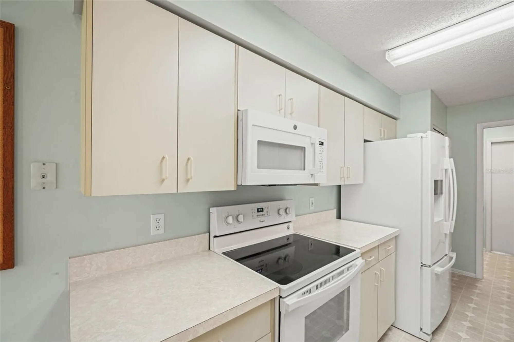 Property Slideshow image 18 of 62 | 3108 appleblossom trl, Spring Hill, FL, 34606