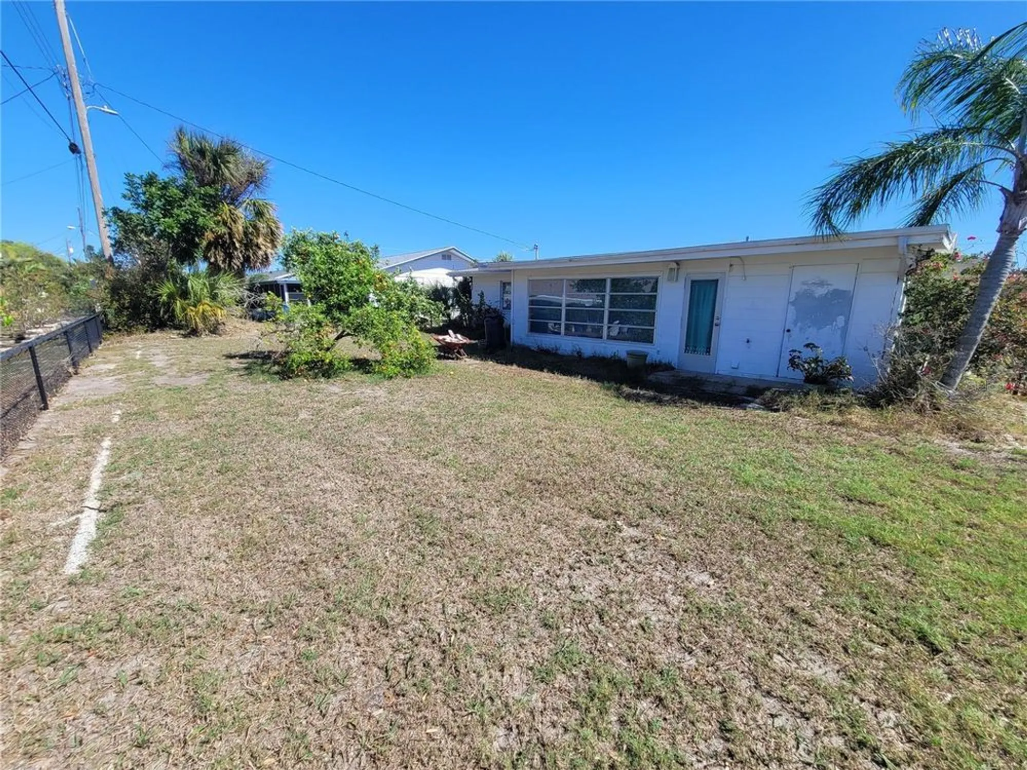 Property Slideshow image 42 of 44 | 823 la jolla ave, Sun City Center, FL, 33573