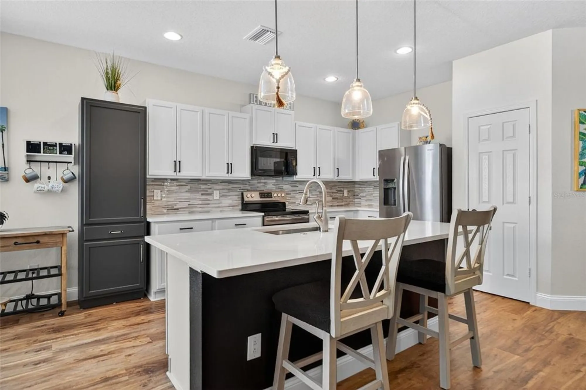 Property Slideshow image 11 of 55 | 359 laurel falls dr, Apollo Beach, FL, 33572