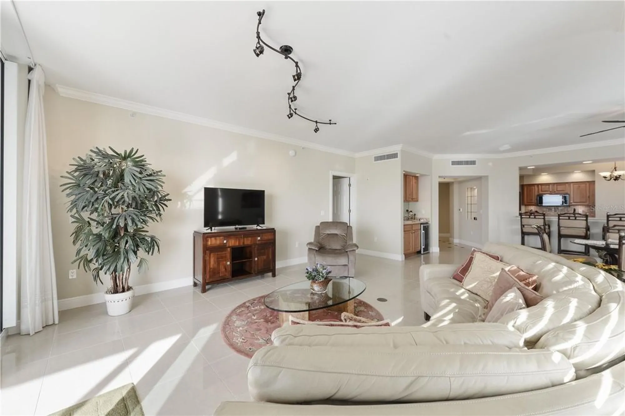 Property Slideshow image 15 of 73 | 3329 sunset key cir 401, Punta Gorda, FL, 33955