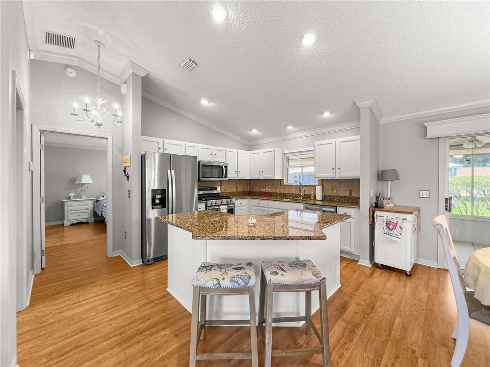 Property Slideshow image 9 of 56 | 8069 se 174th ludlow pl, The Villages, FL, 32162