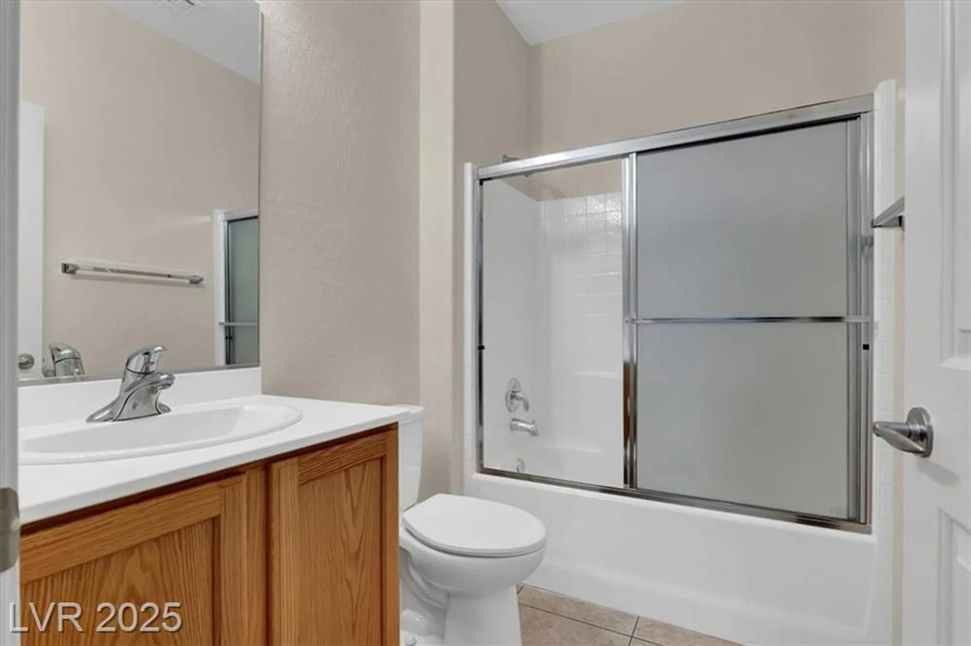 Property Slideshow image 17 of 52 | 7839 lyrebird dr, North Las Vegas, NV, 89084