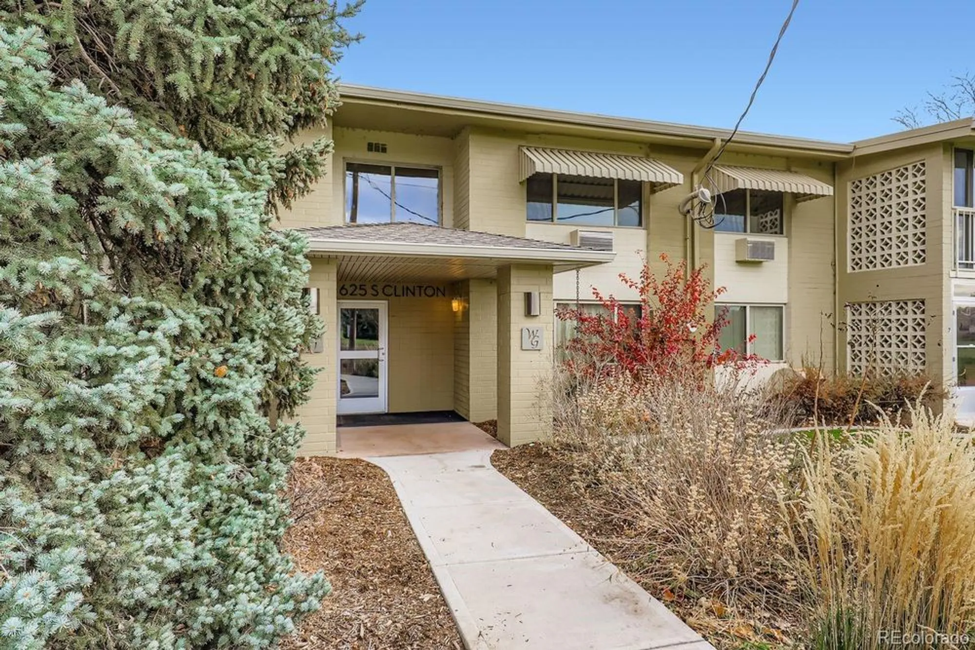 Property Slideshow image 4 of 24 | 625 s clinton st 7b, Denver, CO, 80247