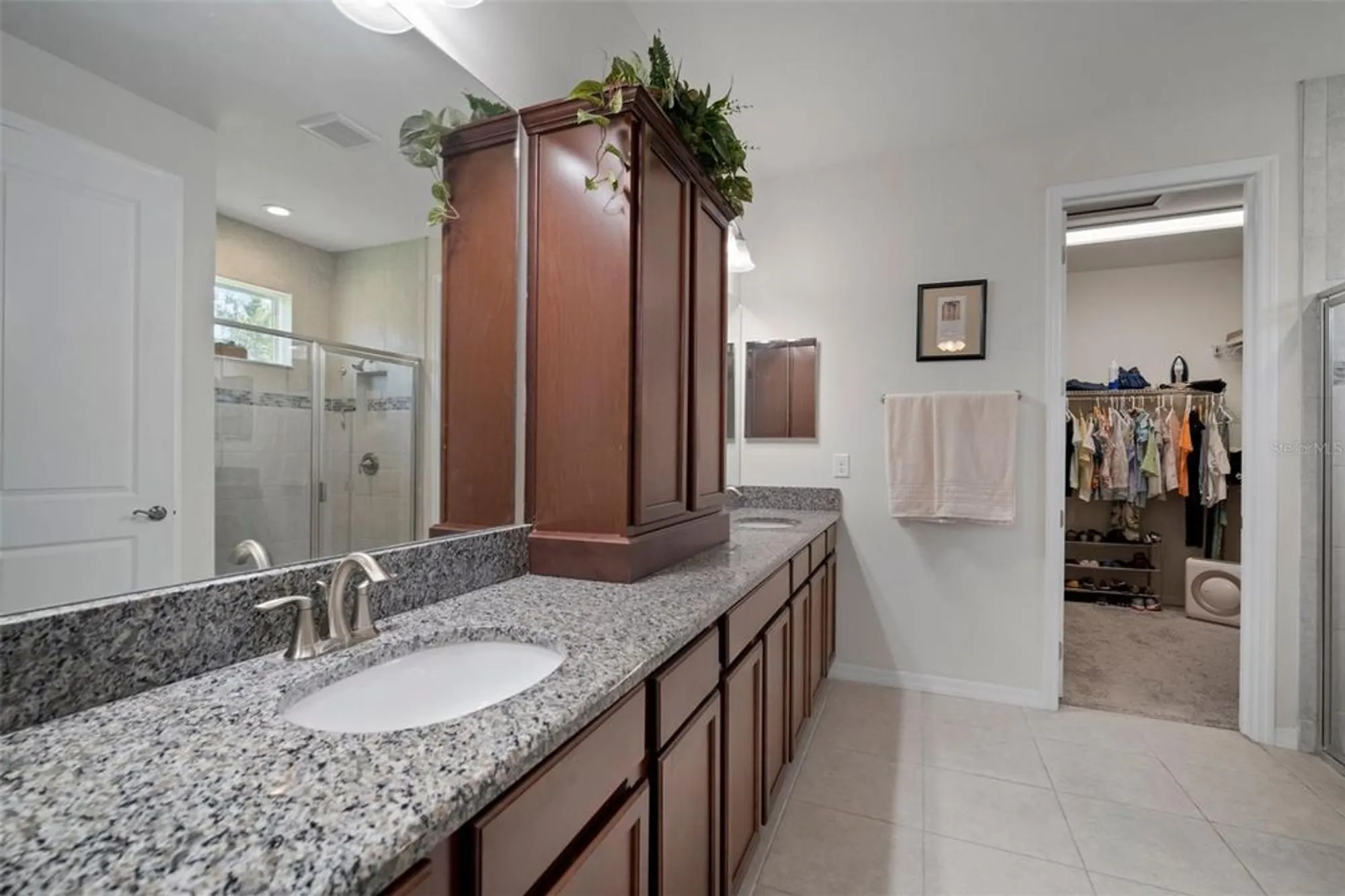 Property Slideshow image 18 of 93 | 5102 coastal scene dr, Apollo Beach, FL, 33572