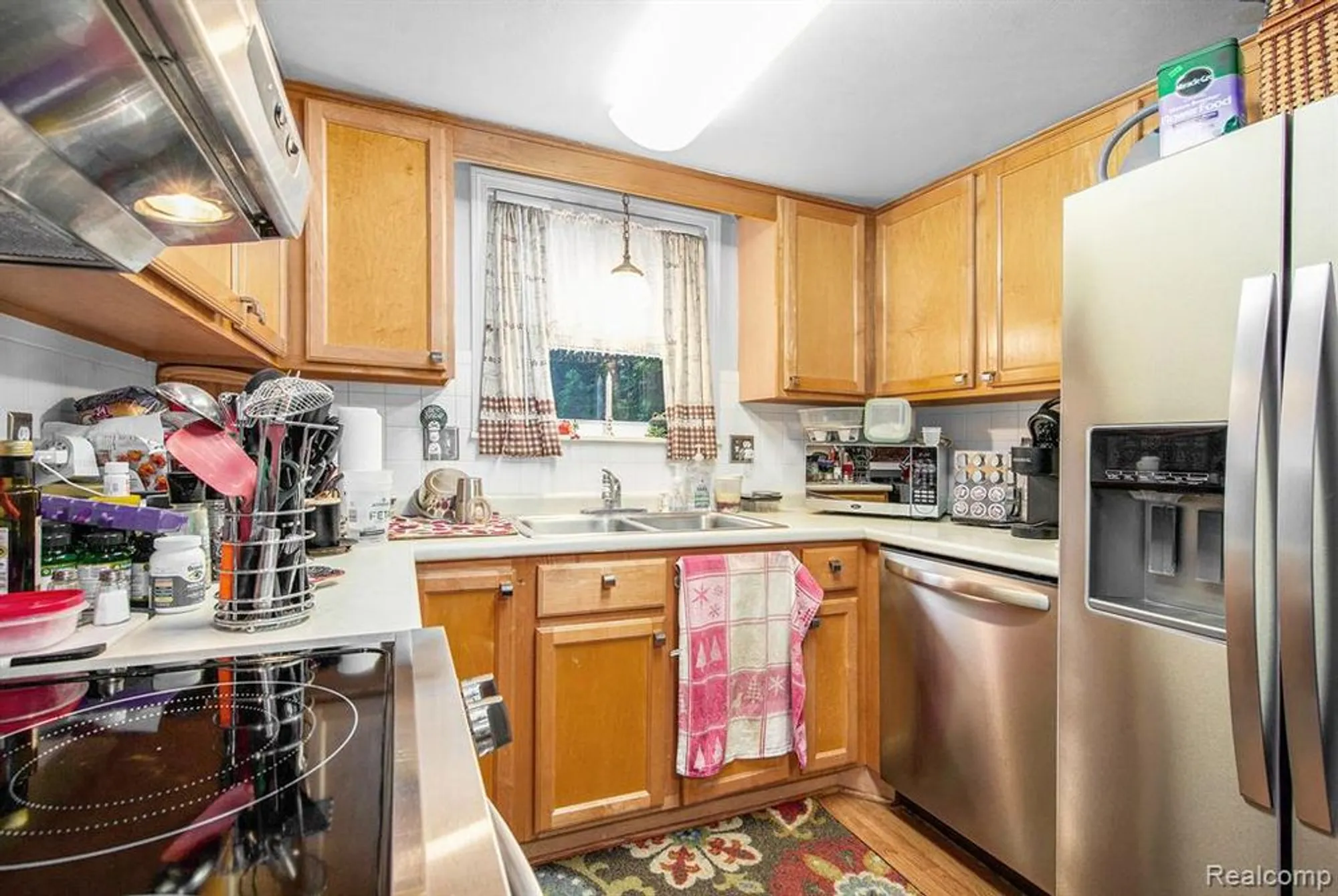 Property Slideshow image 11 of 28 | 25235 franklin ter # 8, South Lyon, MI, 48178