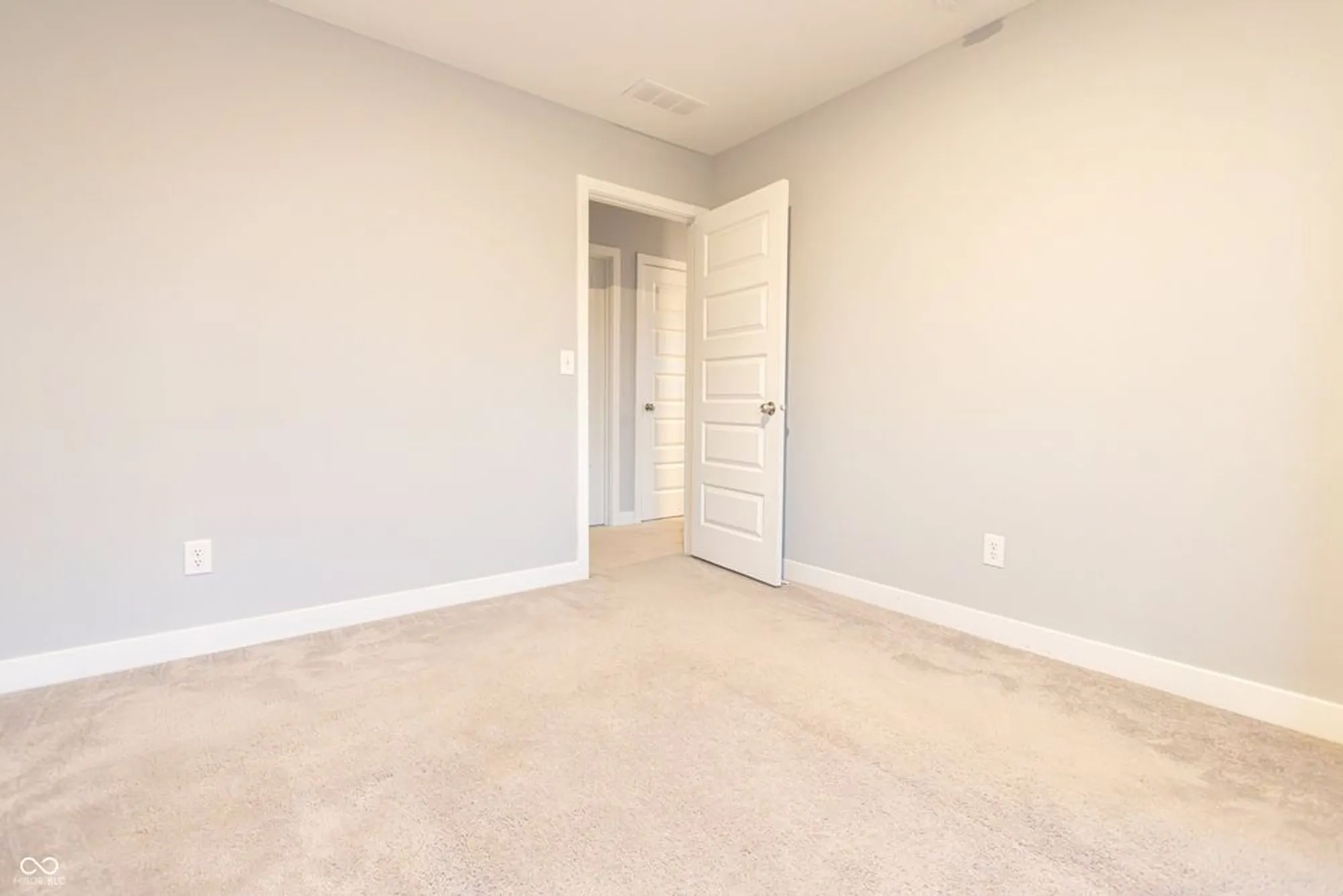 Property Slideshow image 22 of 34 | 4216 lauder rd, Bargersville, IN, 46106