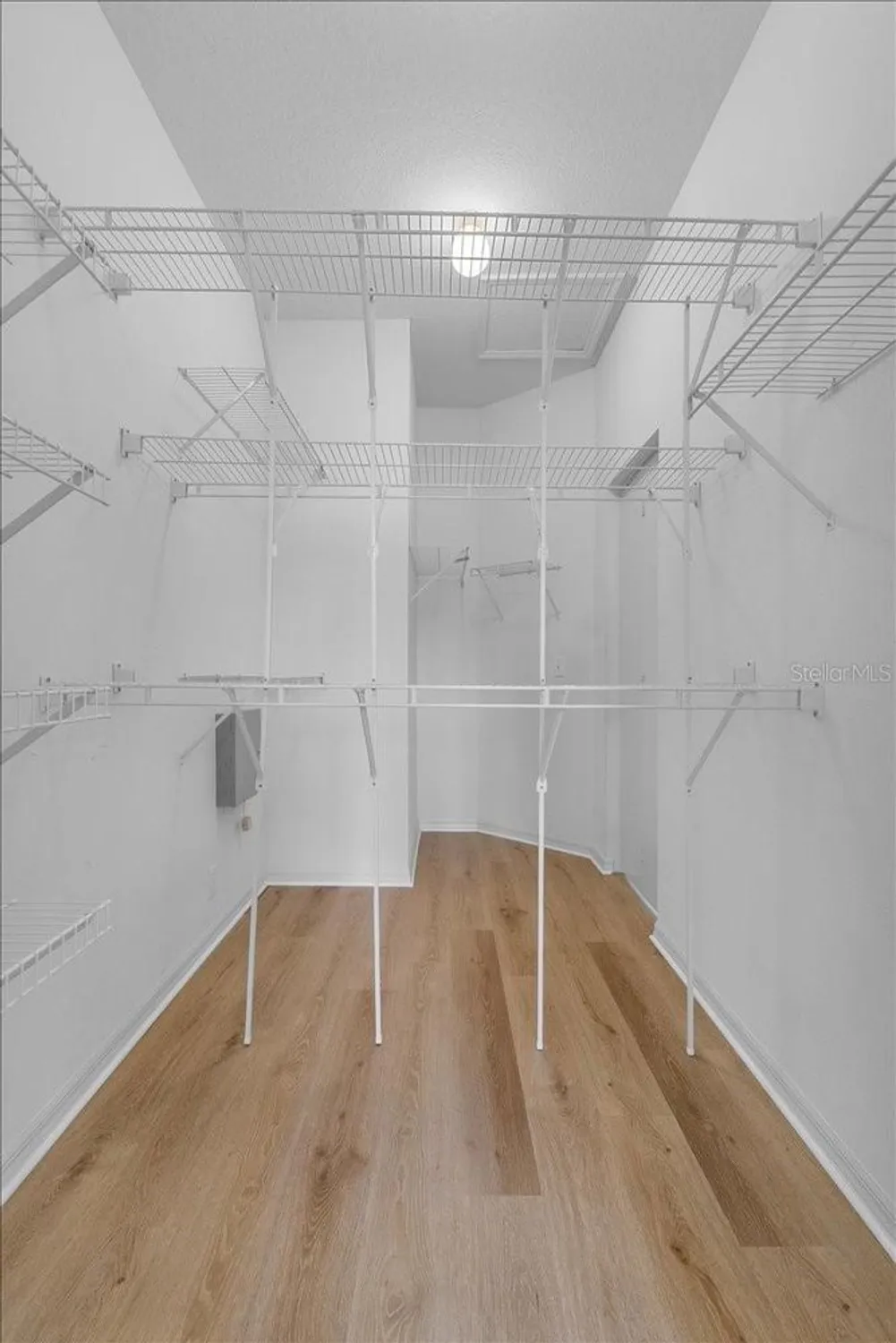 Property Slideshow image 22 of 51 | 4249 windchime ln, Lakeland, FL, 33811