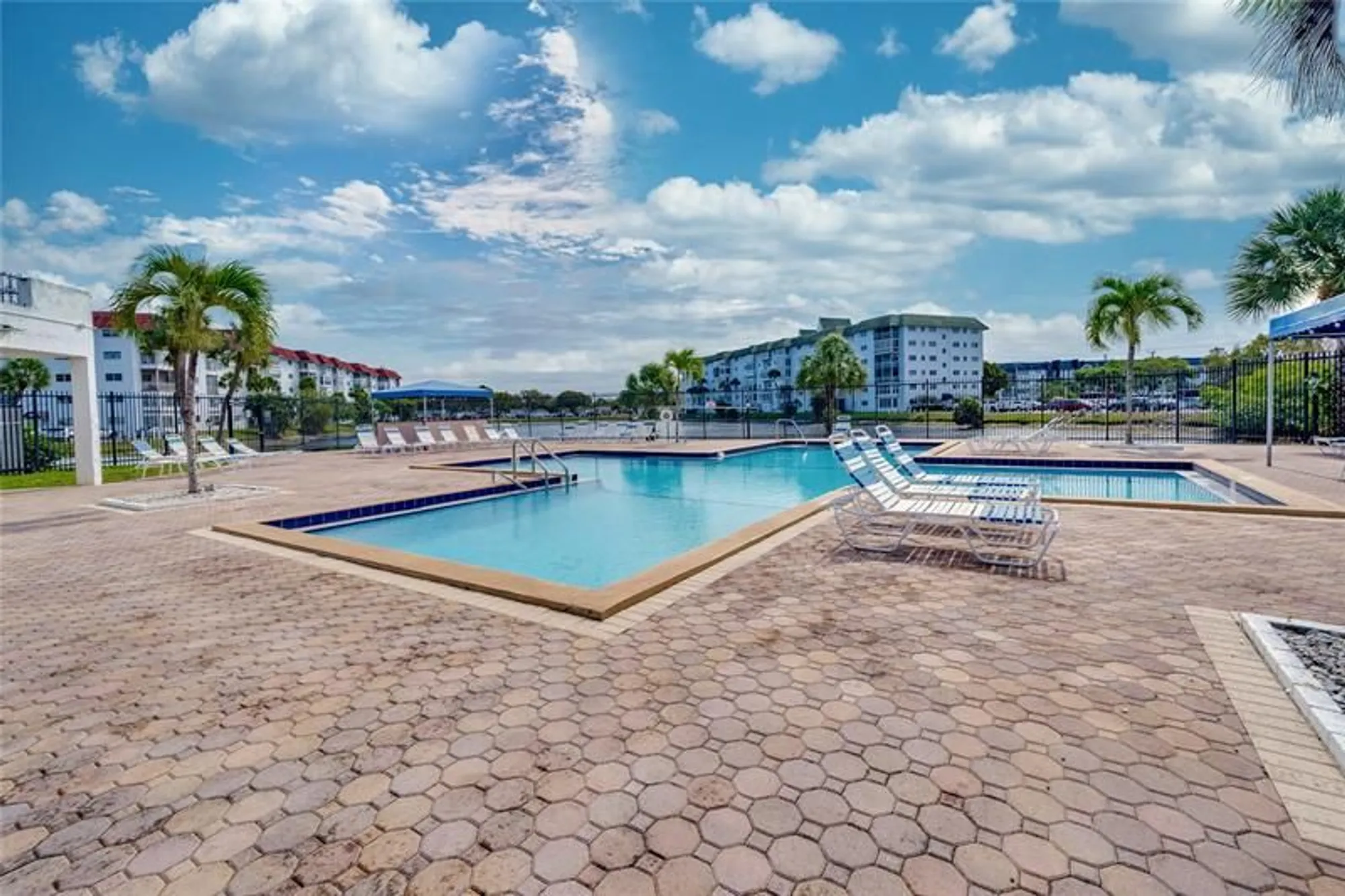 Property Slideshow image 31 of 43 | 2271 nw 47th ter 107, Lauderhill, FL, 33313