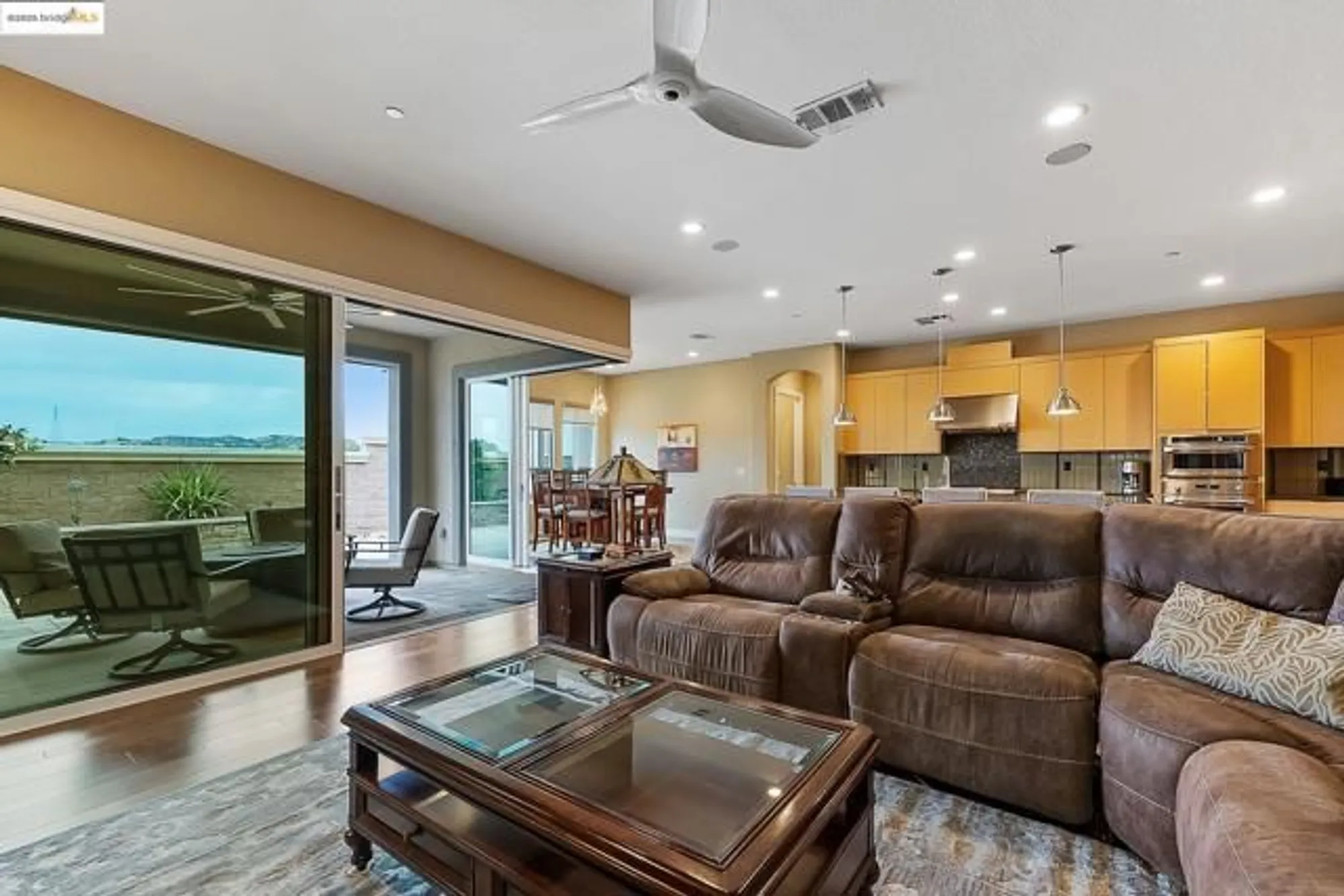 Property Slideshow image 19 of 60 | 1994 corsica way, Brentwood, CA, 94513