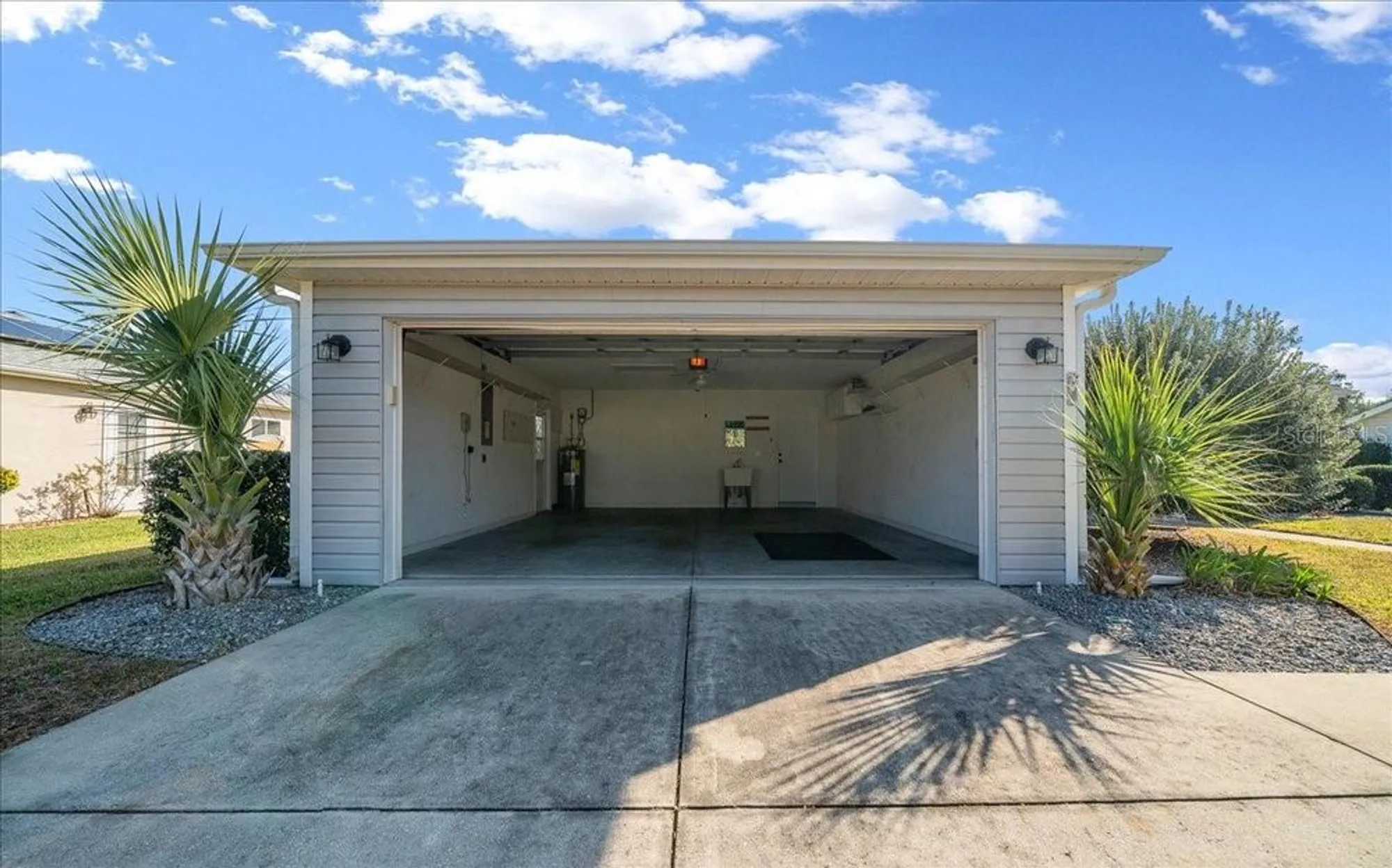 Property Slideshow image 4 of 32 | 14117 sw 115th cir, Dunnellon, FL, 34432