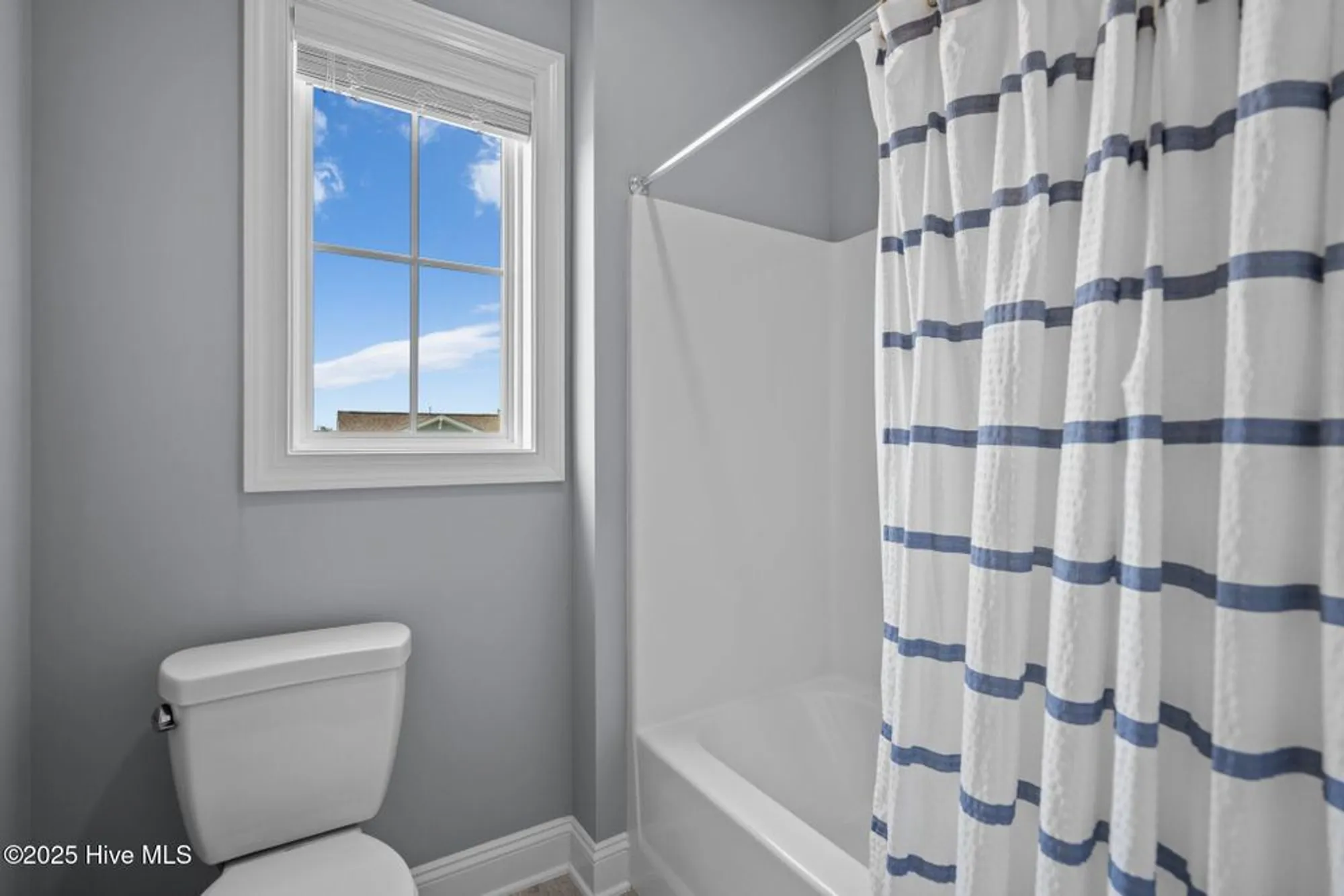 Property Slideshow image 36 of 63 | 4563 old towne st, Wilmington, NC, 28412
