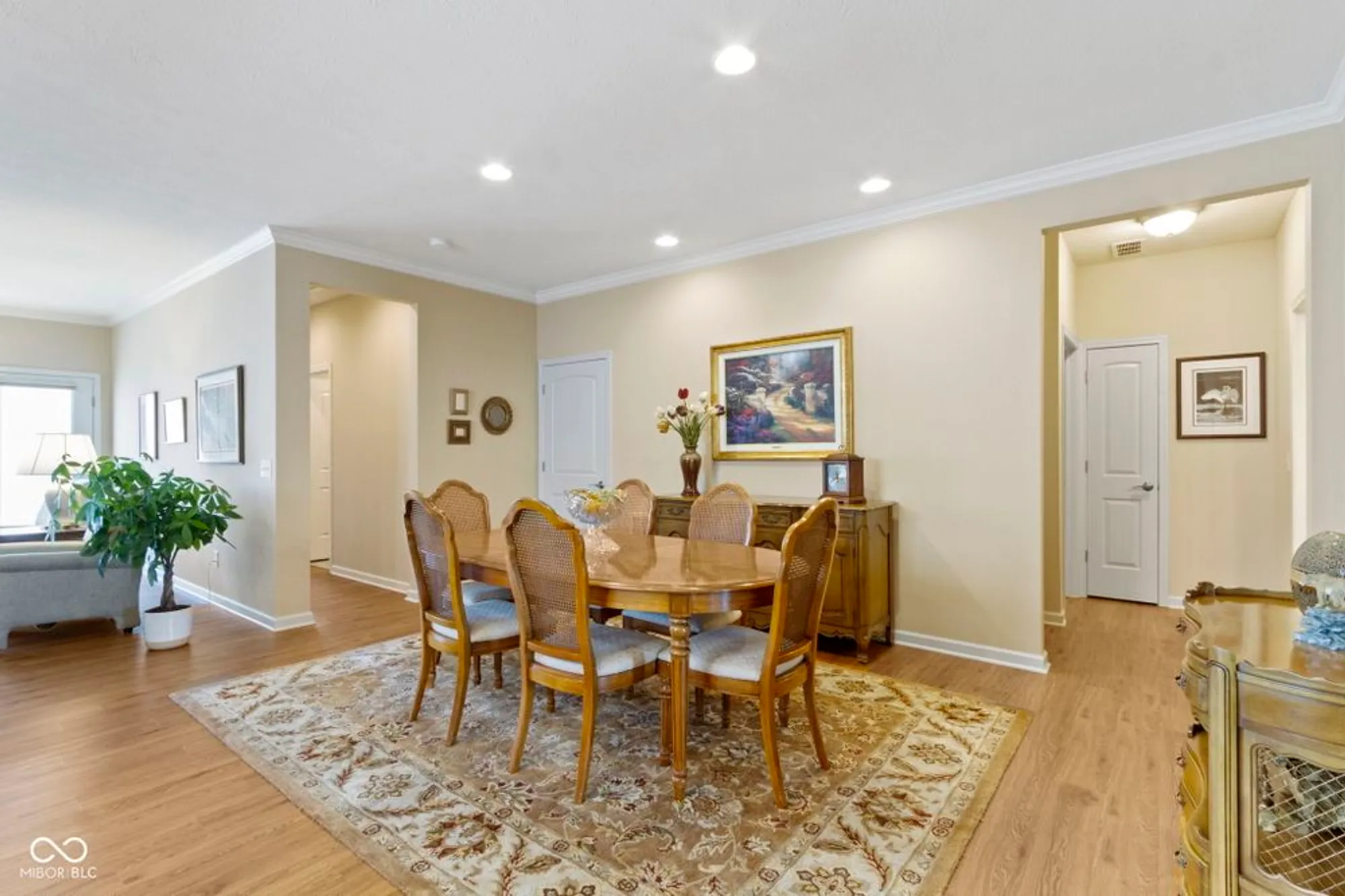 Property Slideshow image 20 of 44 | 16284 loire valley dr, Fishers, IN, 46037