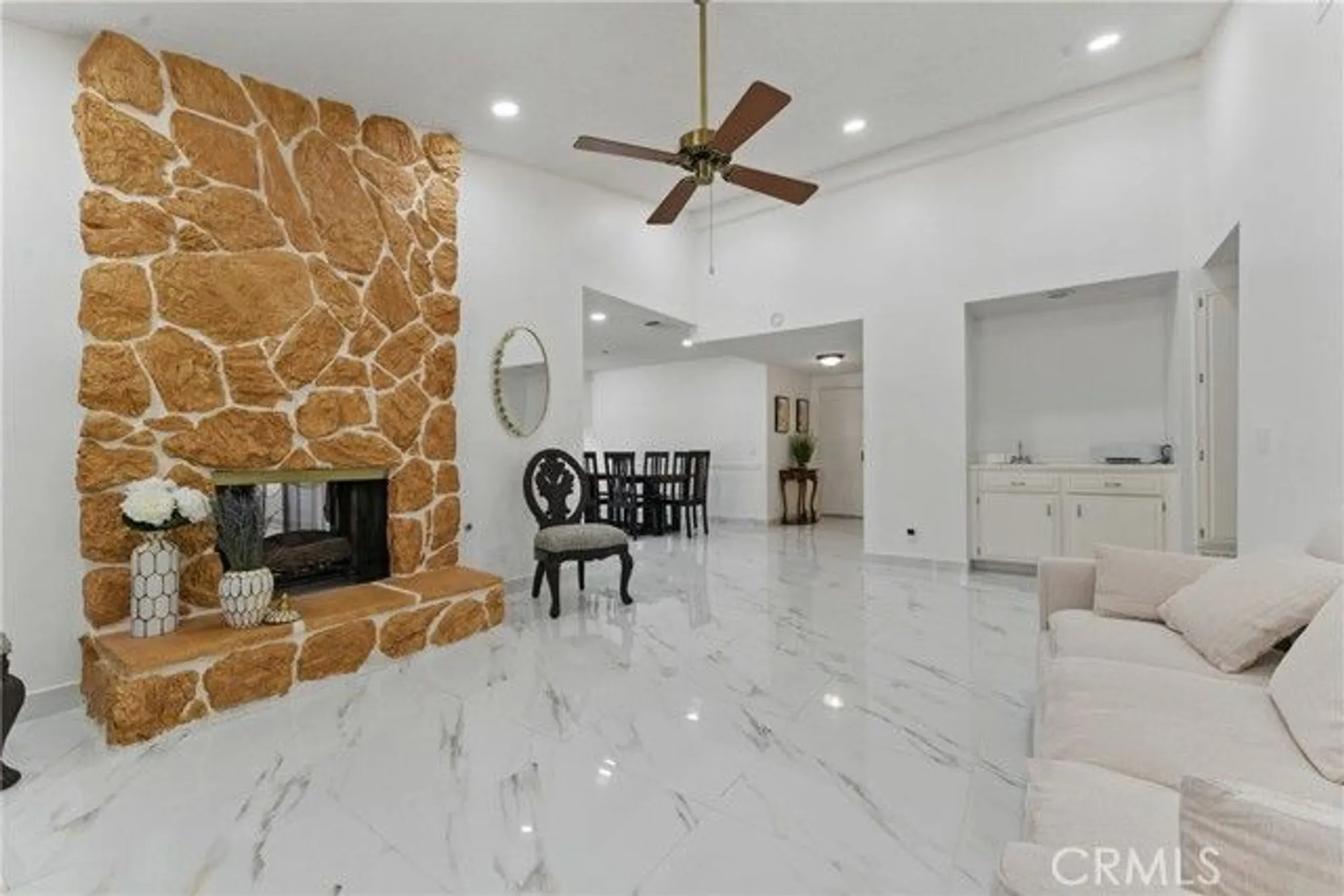 Property Slideshow image 11 of 36 | 2250 redwood dr, Hemet, CA, 92545