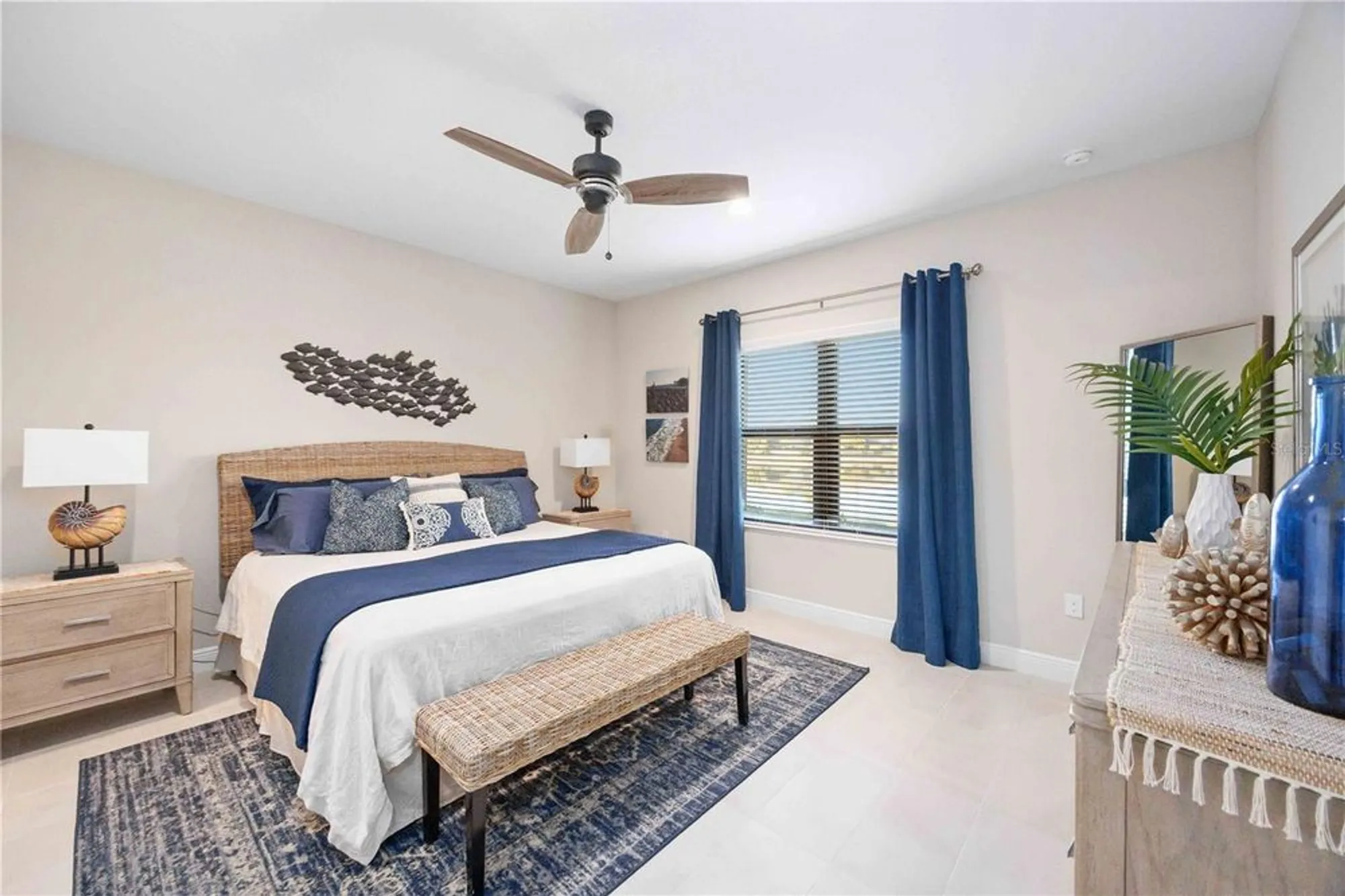 Property Slideshow image 33 of 70 | 21625 avon park ct, Venice, FL, 34293