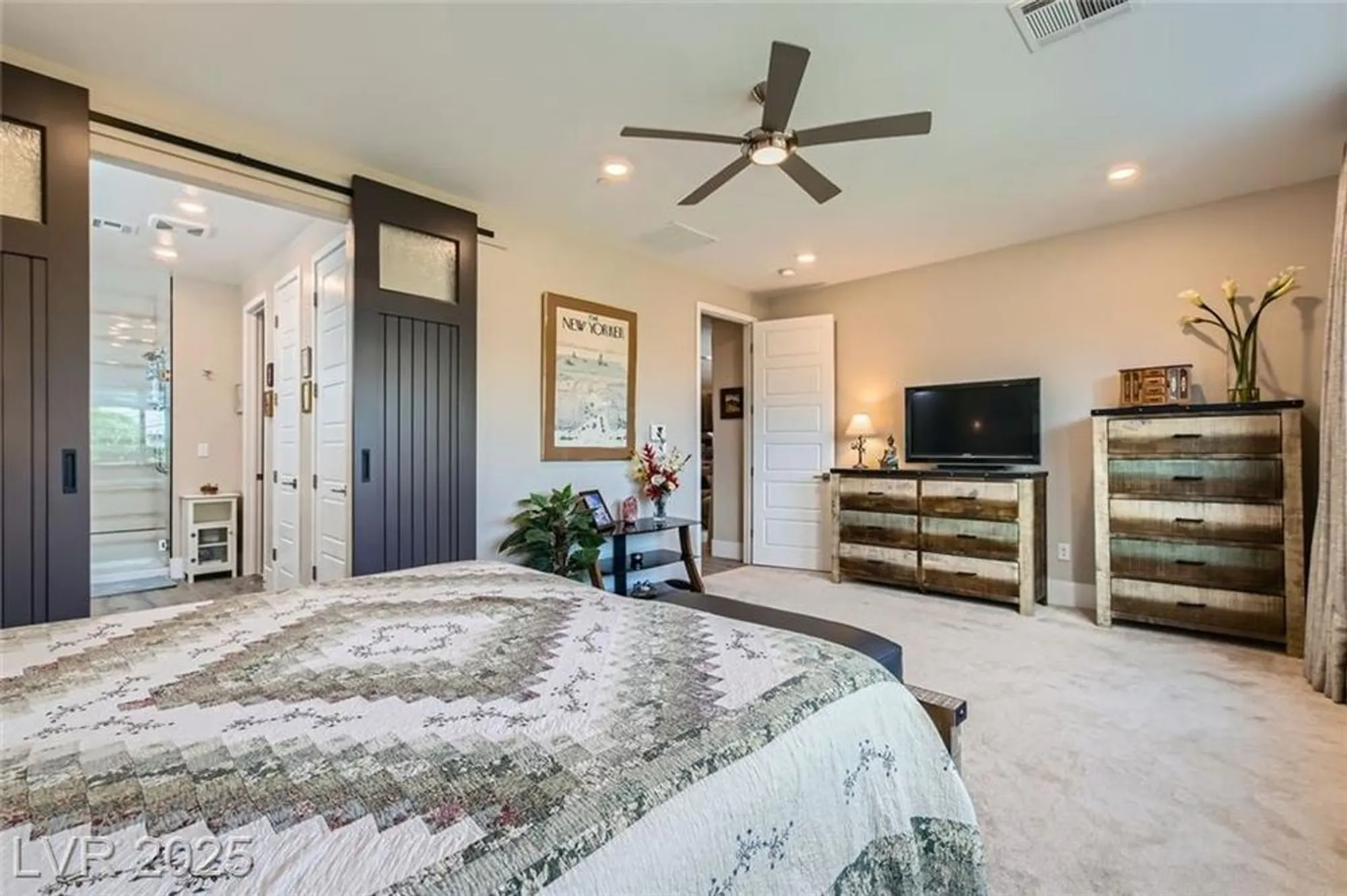 Property Slideshow image 12 of 32 | 9656 balais dr, Las Vegas, NV, 89143