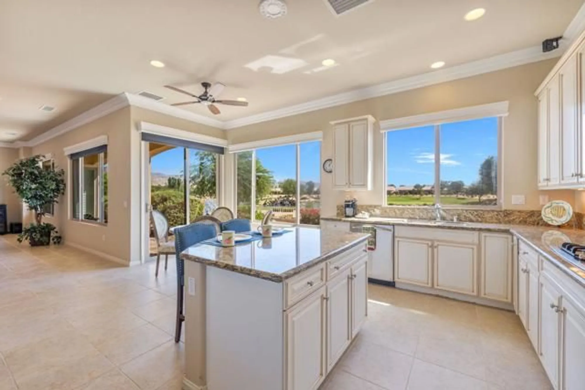 Property Slideshow image 13 of 32 | 81197 avenida neblina, Indio, CA, 92203