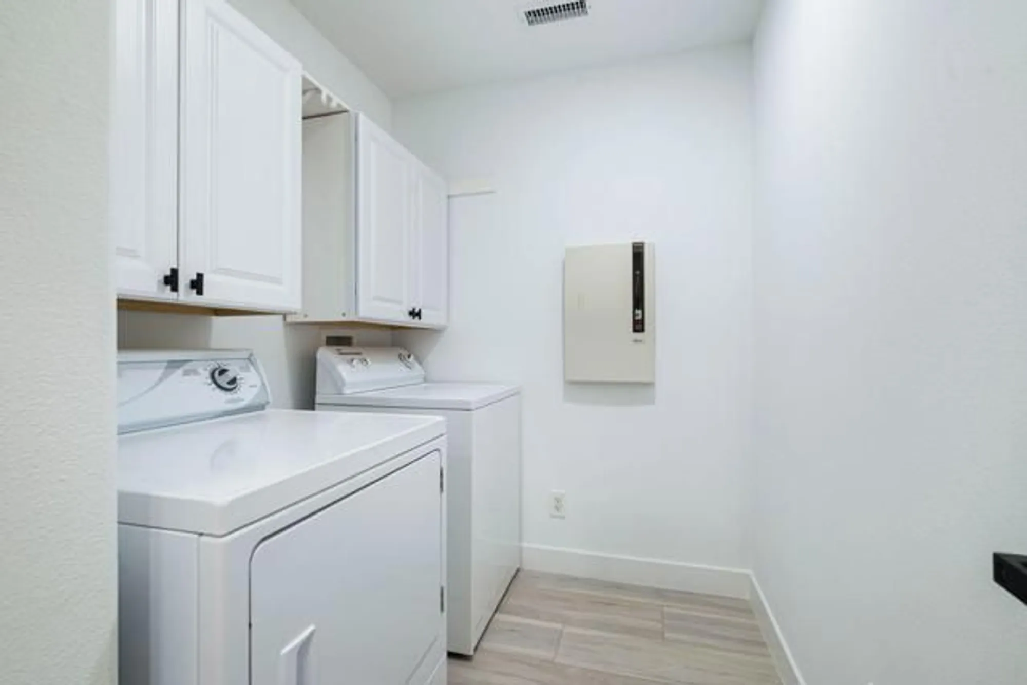 Property Slideshow image 21 of 65 | 60504 desert shadows dr, La Quinta, CA, 92253