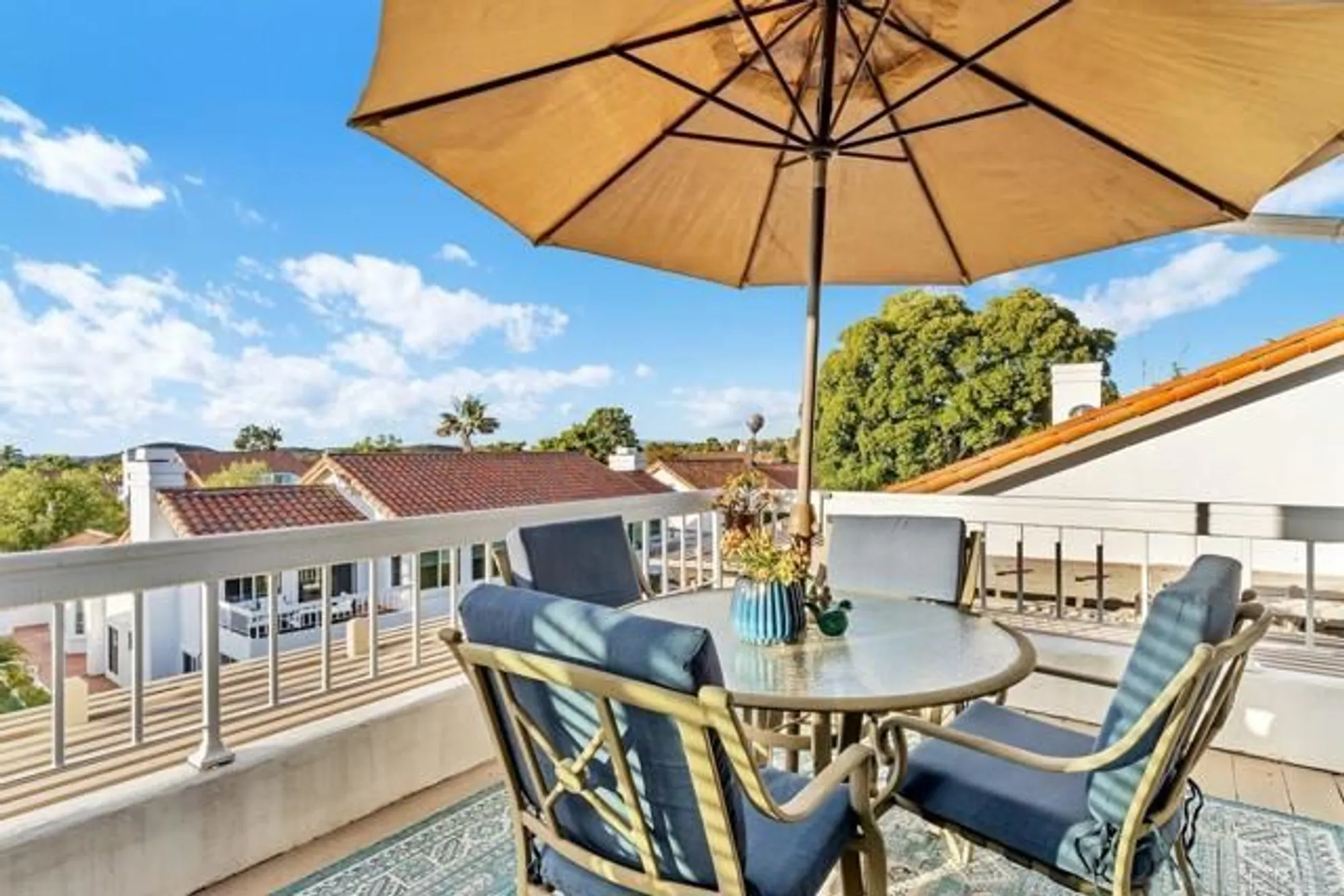 Property Slideshow image 5 of 42 | 4169 rhodes way, Oceanside, CA, 92056
