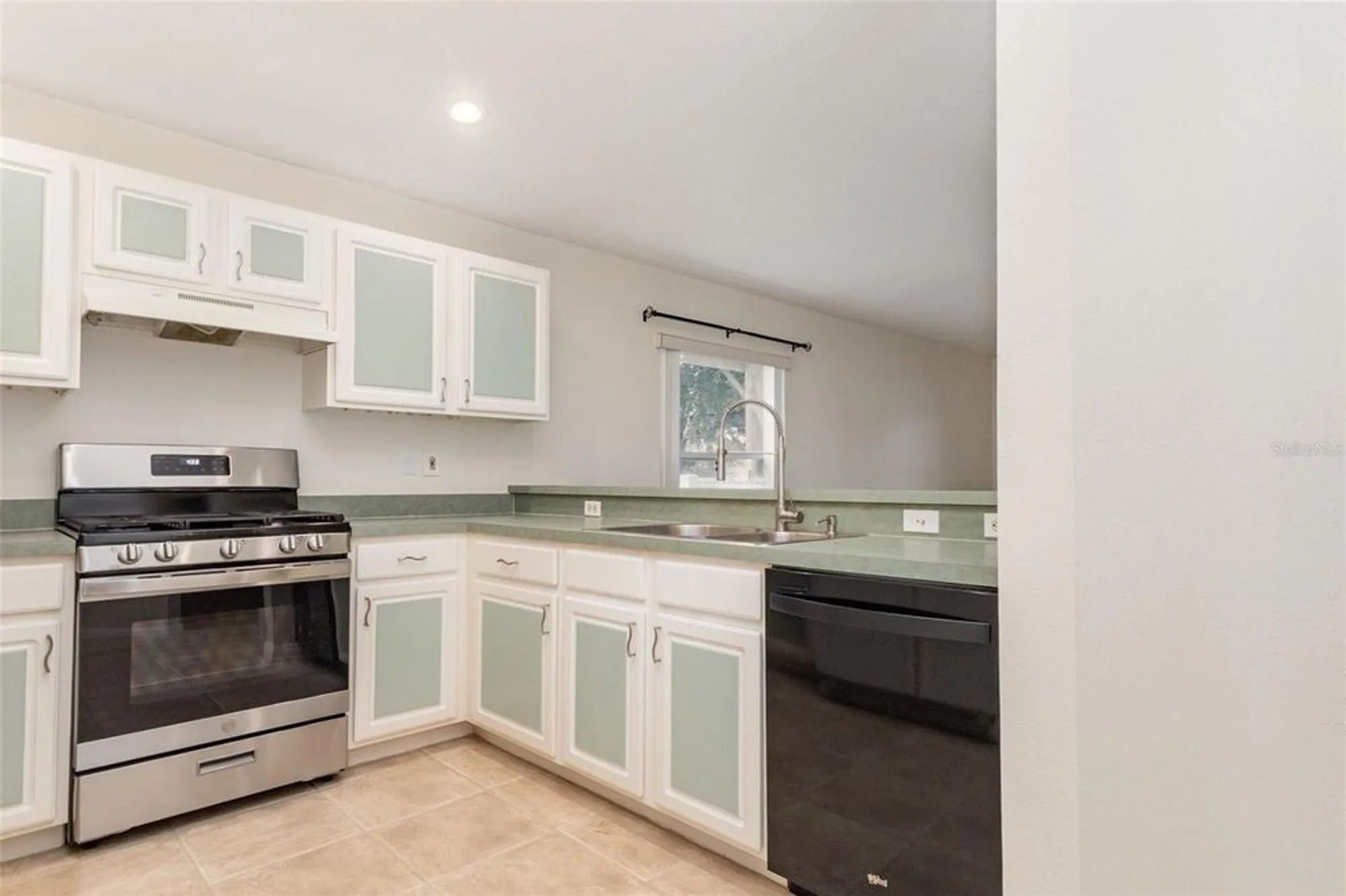 Property Slideshow image 9 of 24 | 4182 cannes ave, Lake Wales, FL, 33859