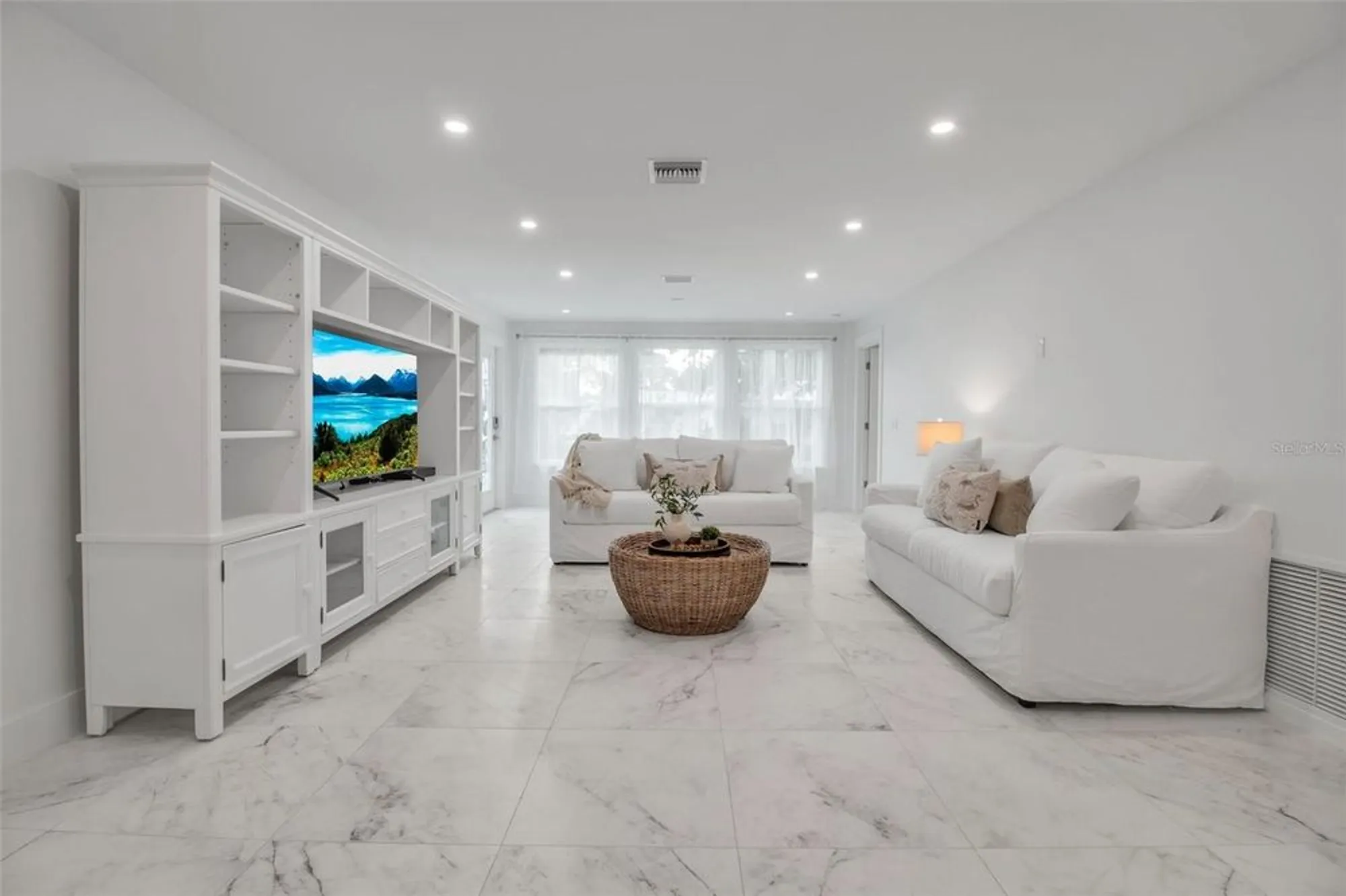 Property Slideshow image 13 of 39 | 602 fair winds dr # 602, Nokomis, FL, 34275