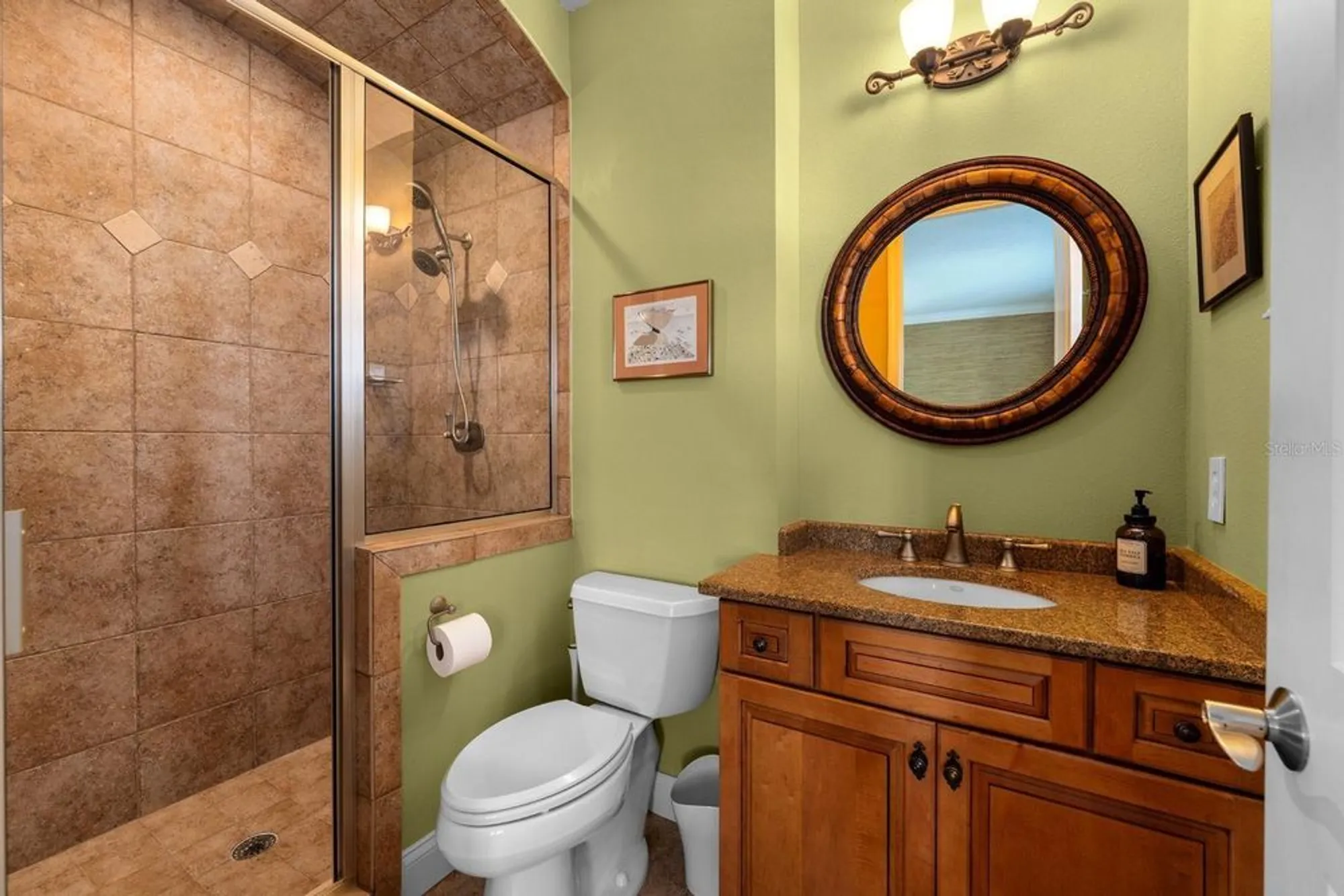 Property Slideshow image 31 of 45 | 703 islebay dr, Apollo Beach, FL, 33572