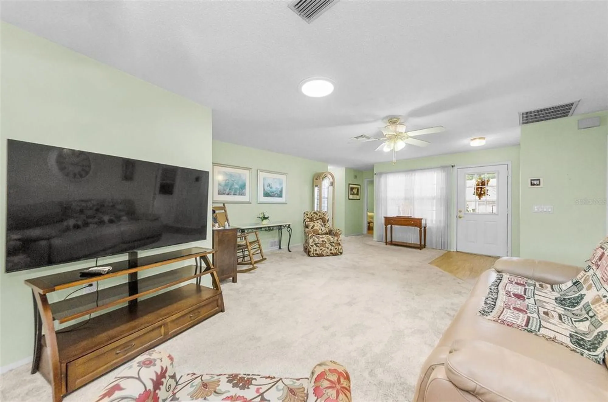 Property Slideshow image 9 of 41 | 11516 versailles ln, Port Richey, FL, 34668