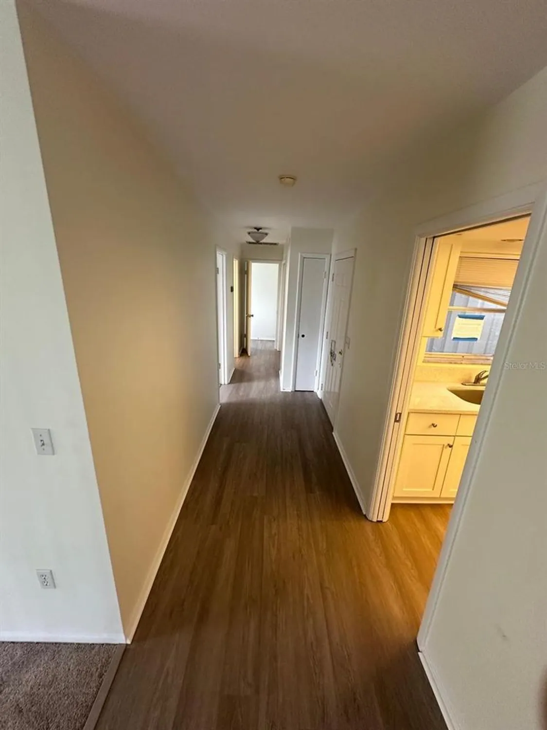 Property Slideshow image 10 of 14 | 3280 southfield ln 804, Sarasota, FL, 34239